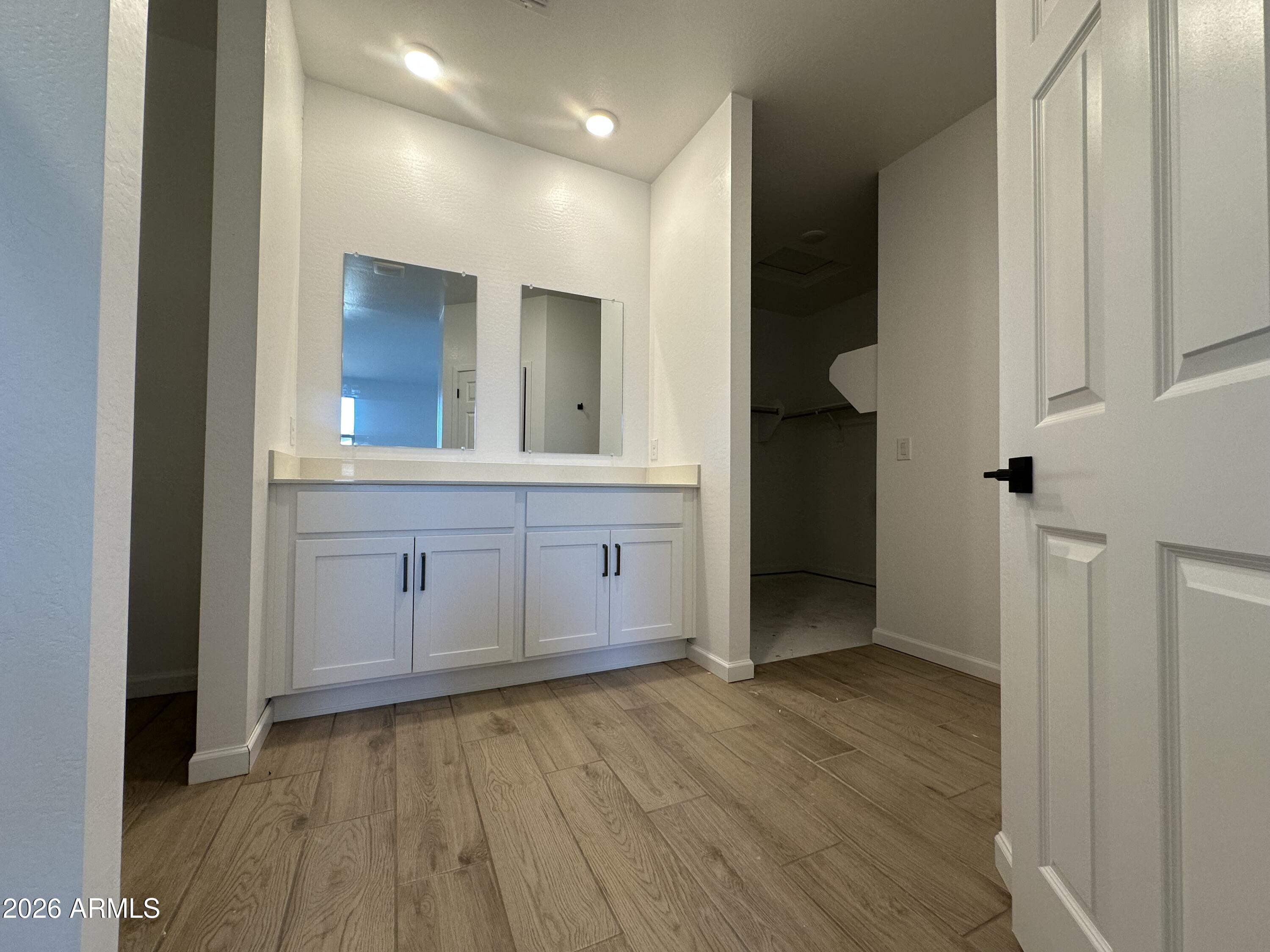 47664 W KENNER Drive