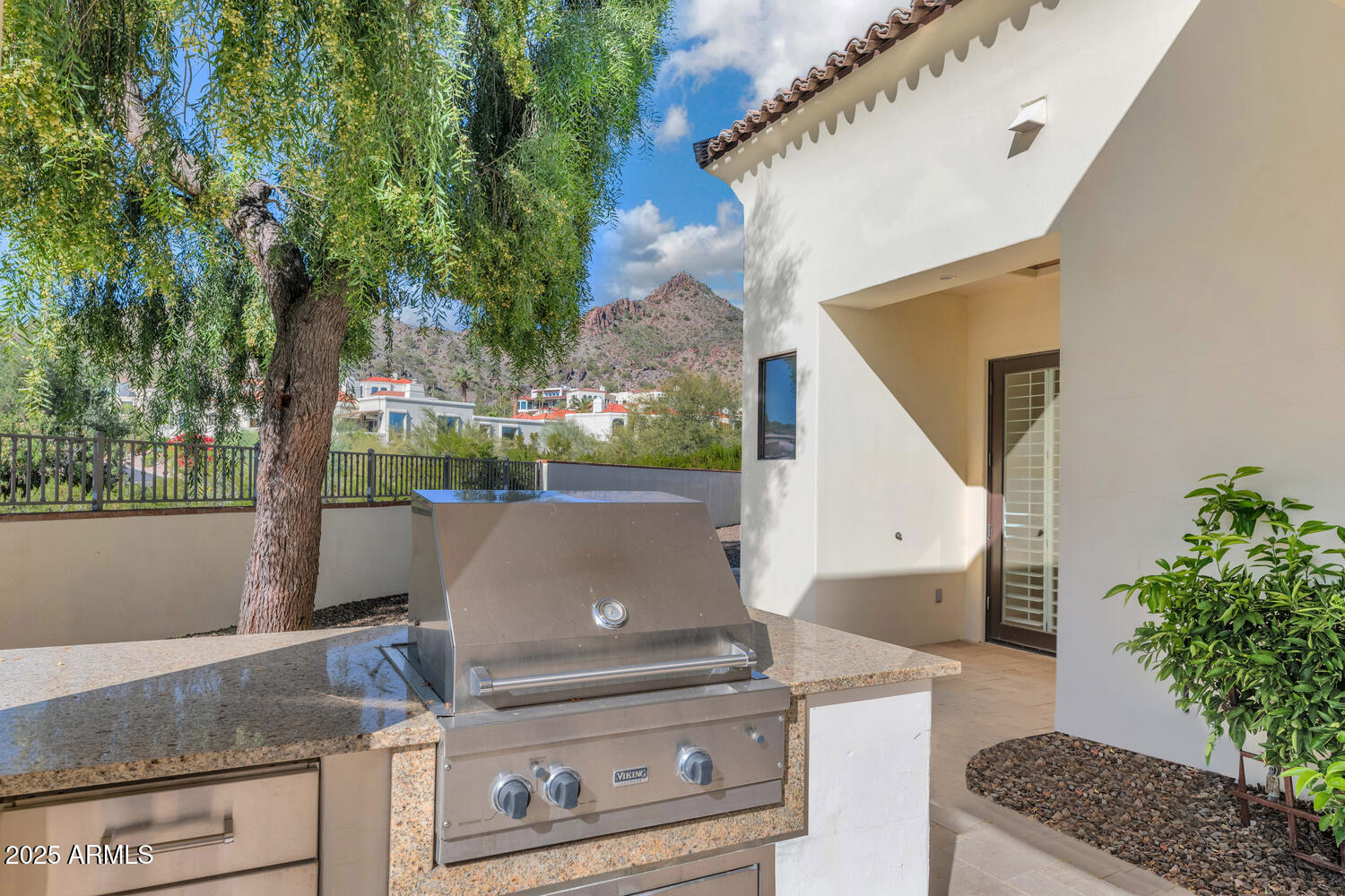 3905 E SIERRA VISTA Drive