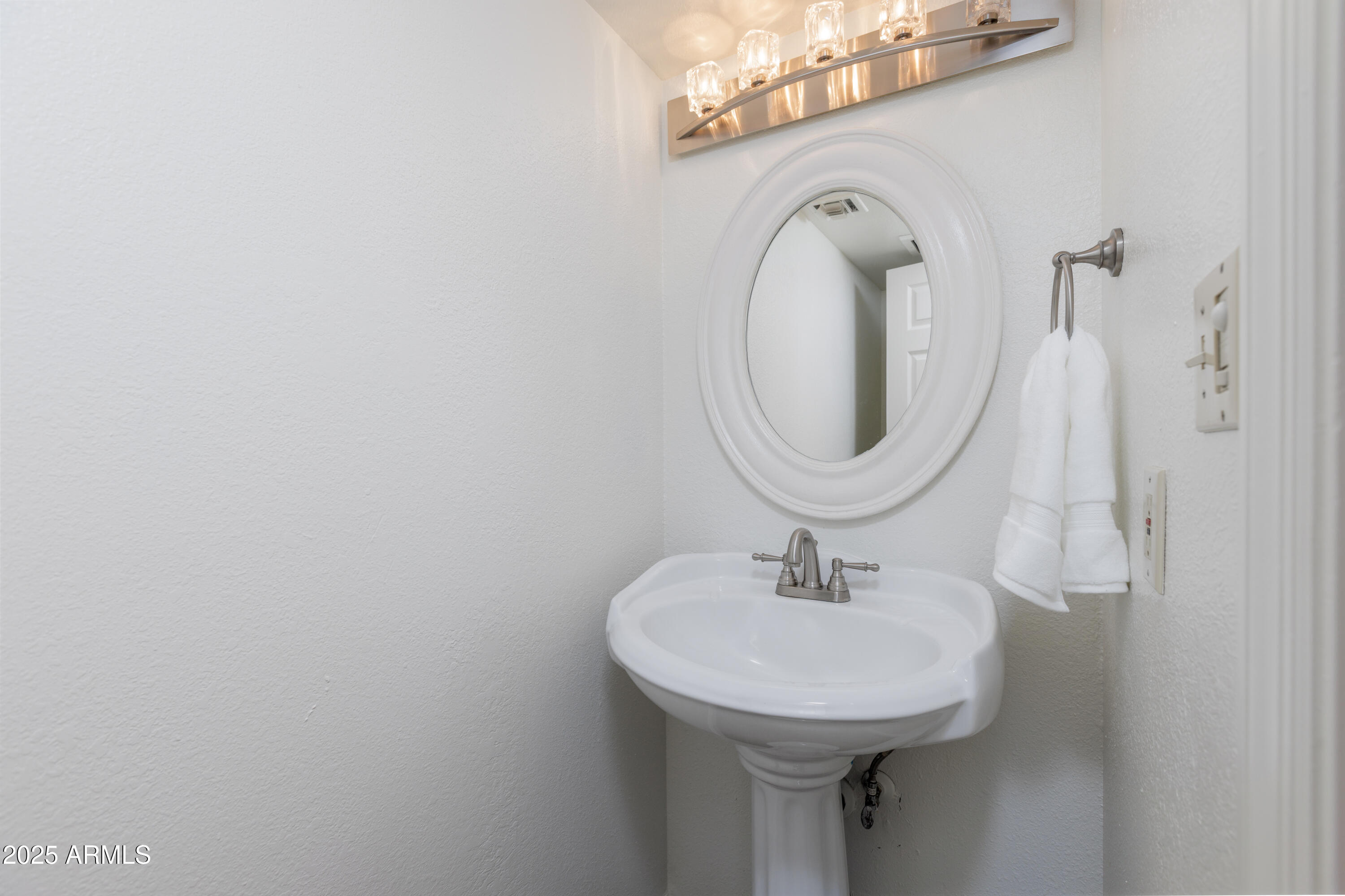 1025 E Highland Avenue 30