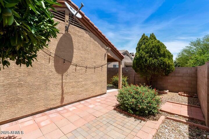 3035 E BLACKHAWK Drive