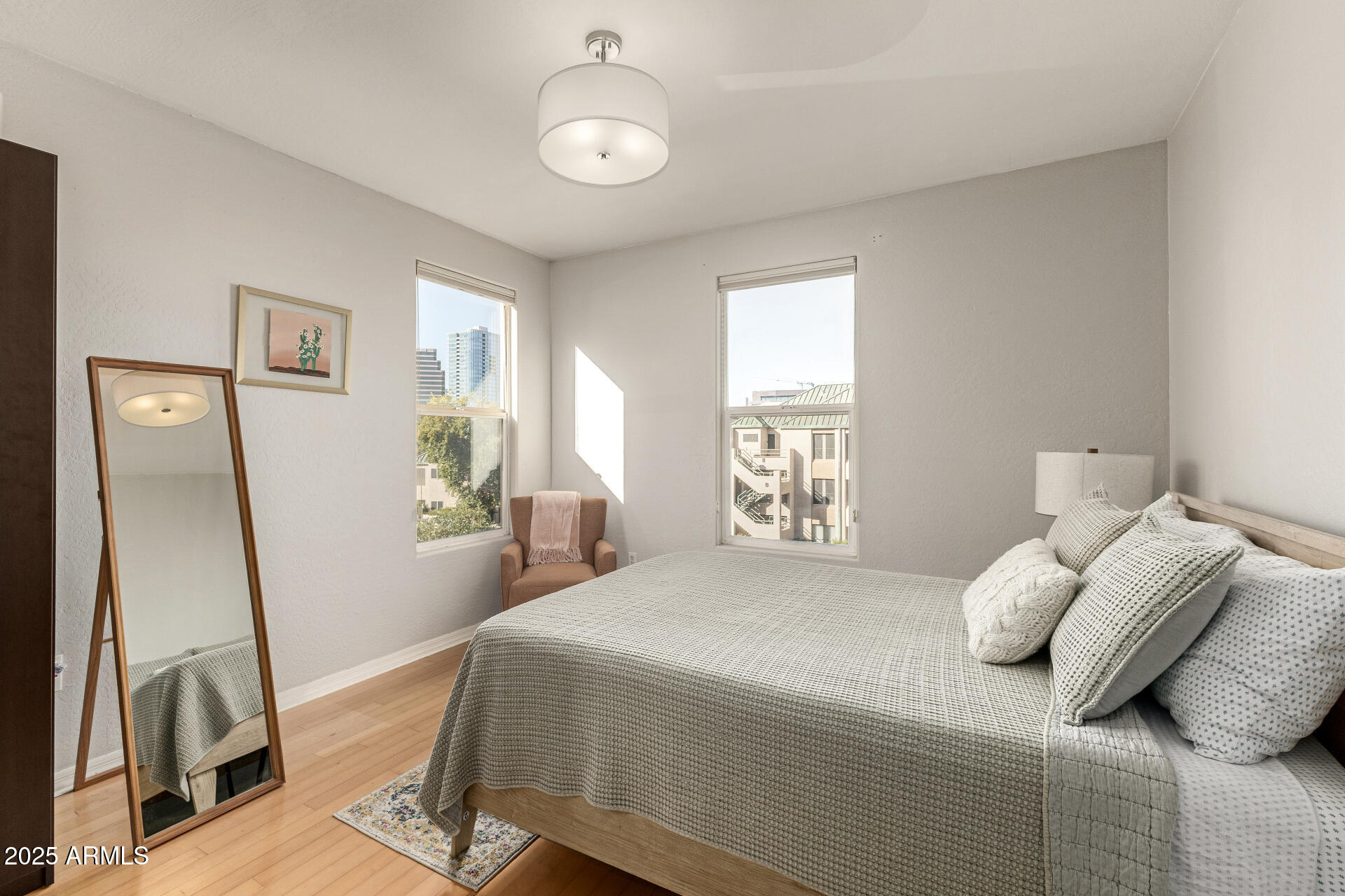 706 E WASHINGTON Street 114