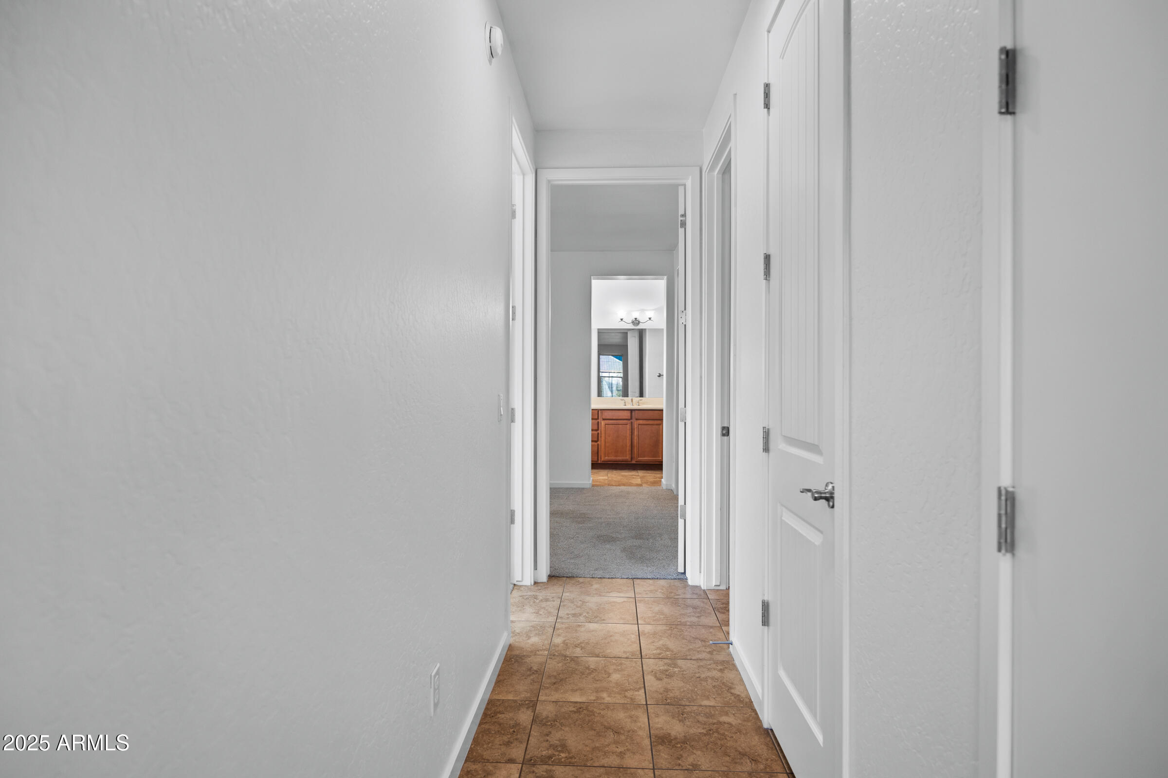 10260 E WHITE FEATHER Lane E 2015