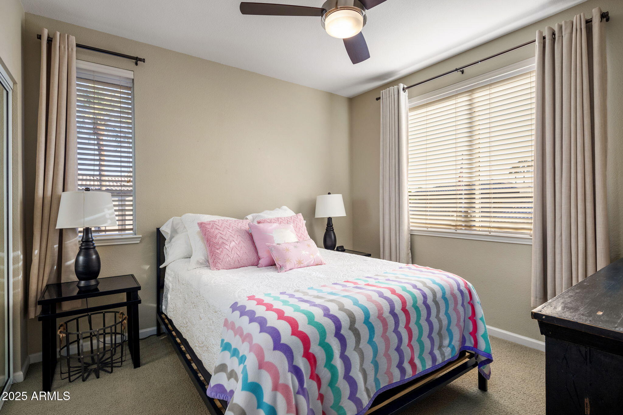 7009 E ACOMA Drive 2001