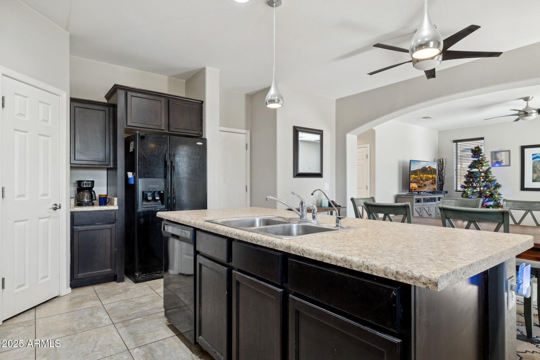 10903 E QUADE Avenue