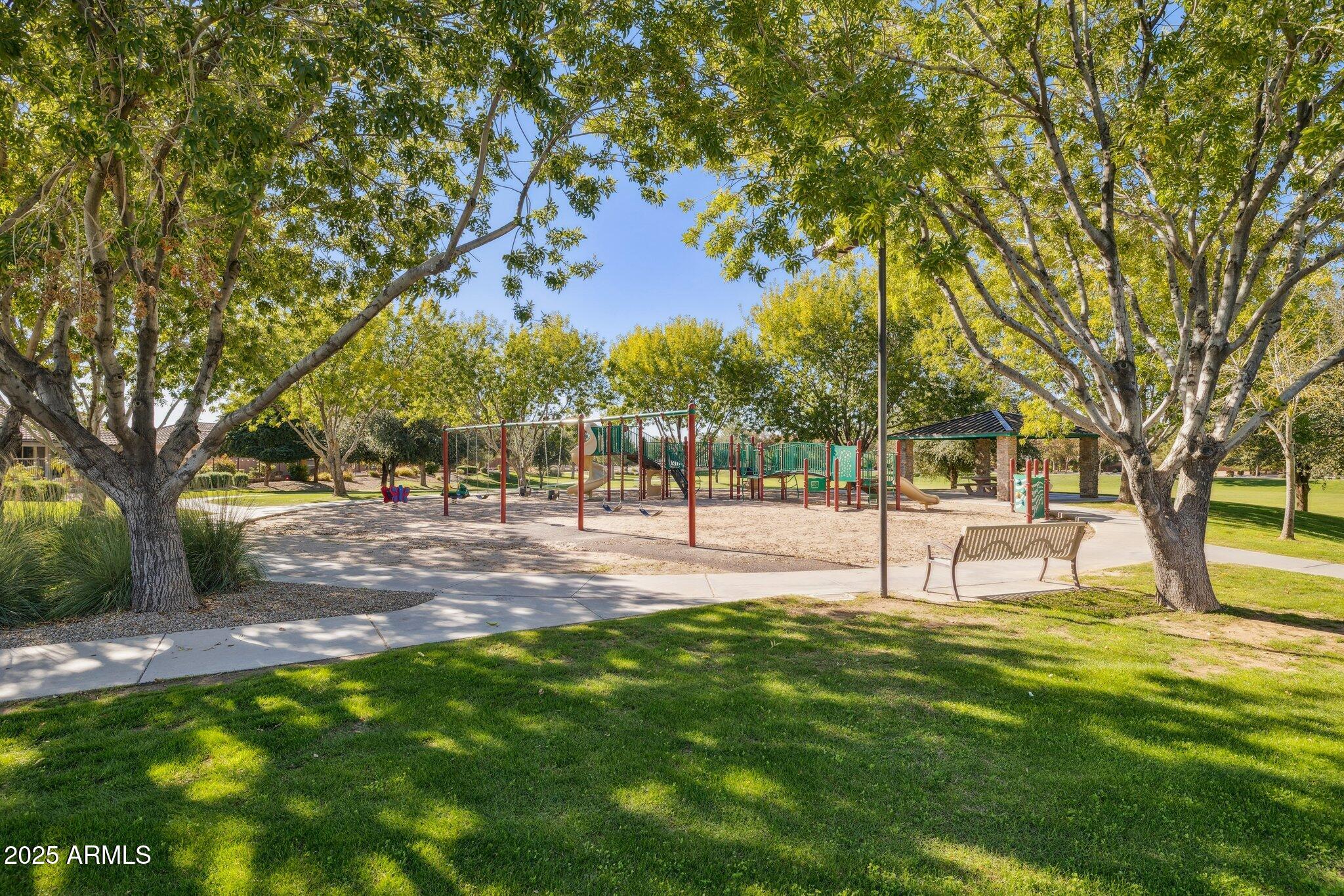 10903 E QUADE Avenue