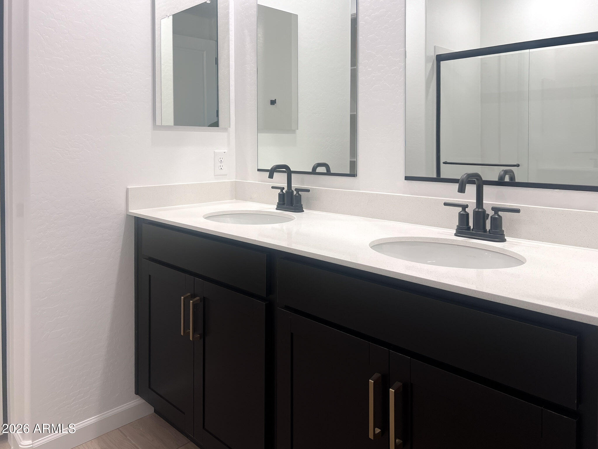 15708 W CAMDEN Avenue