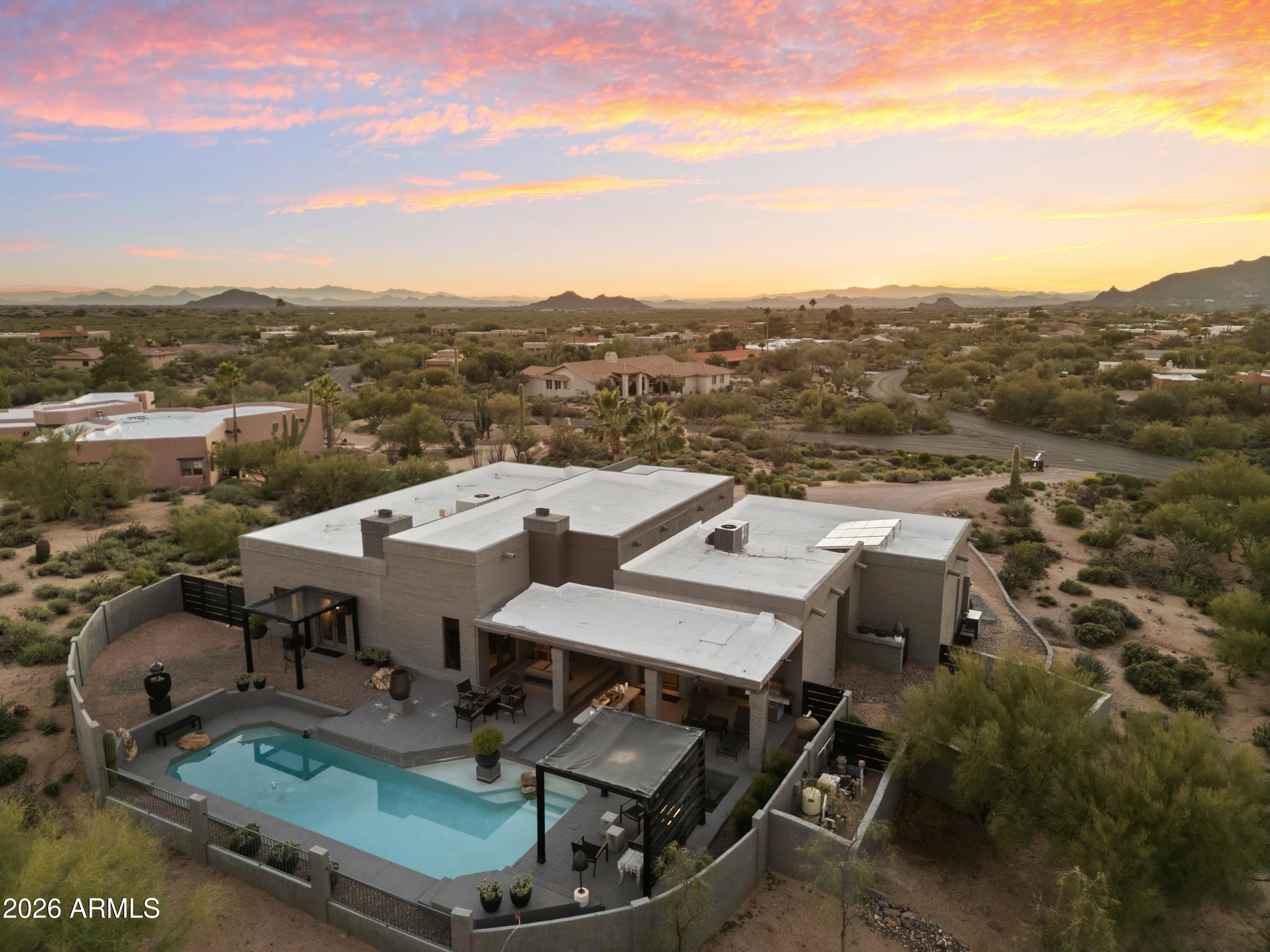 9545 E ROMPING Road 90