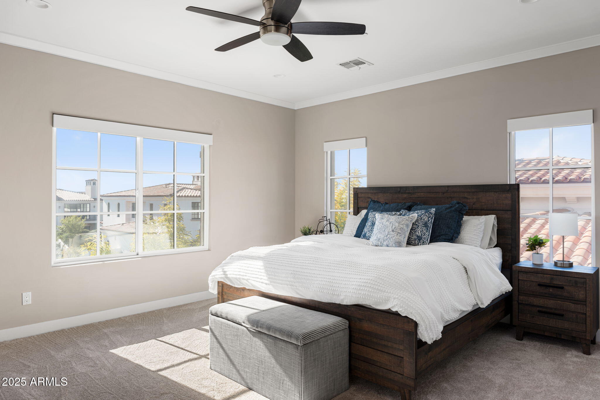 9466 E ROCKWOOD Drive