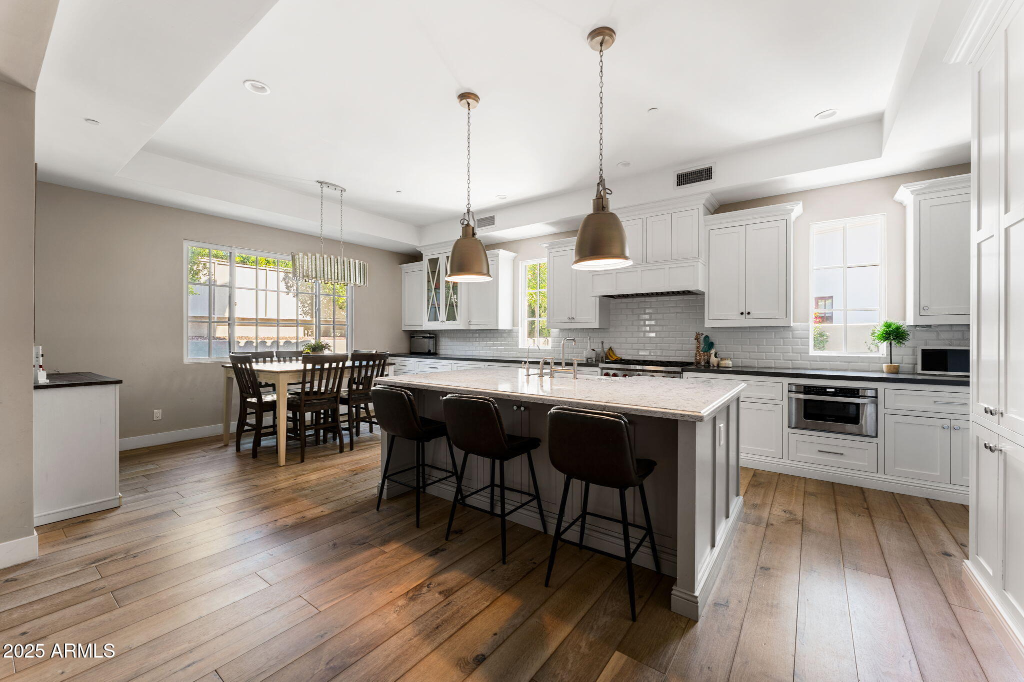 9466 E ROCKWOOD Drive