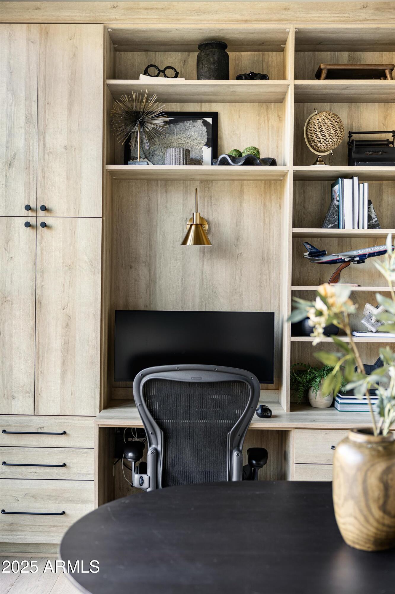 5715 E MONTEROSA Street