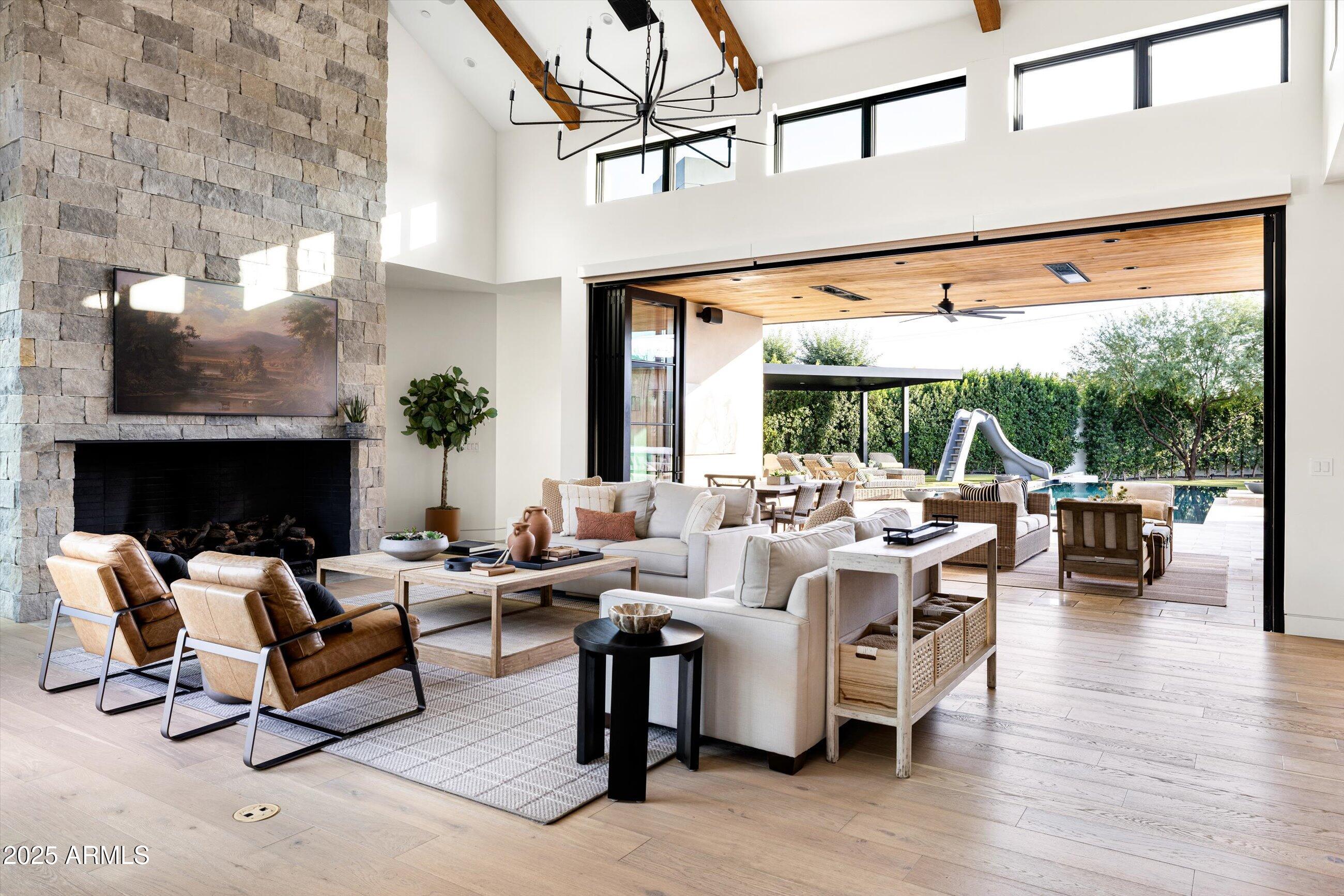 5715 E MONTEROSA Street