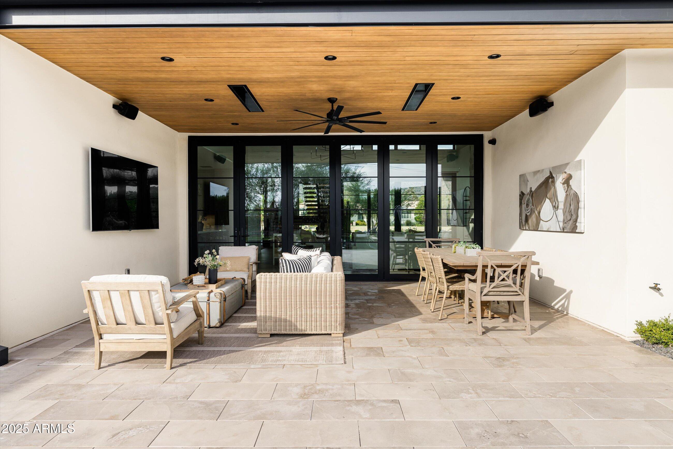 5715 E MONTEROSA Street