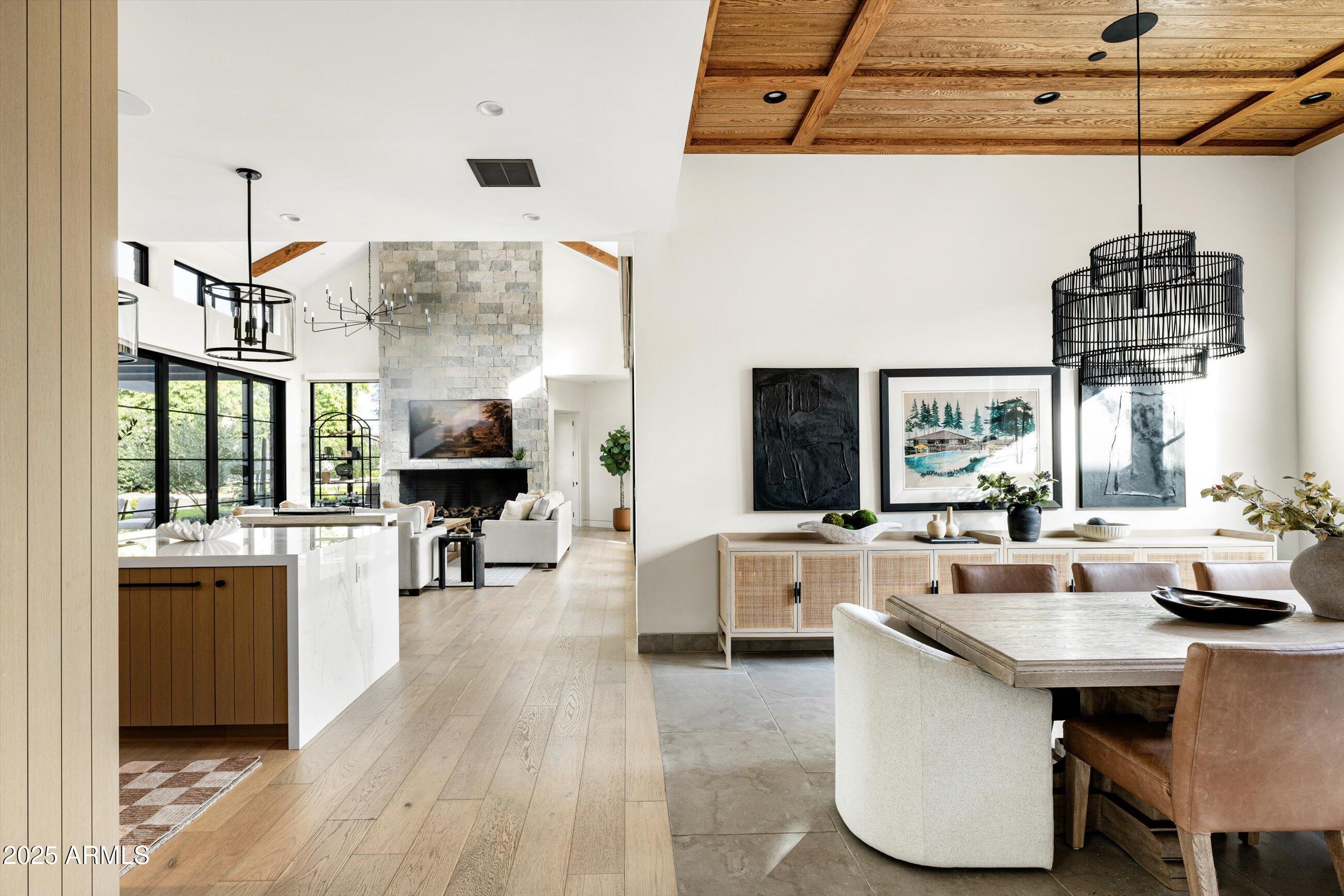 5715 E MONTEROSA Street