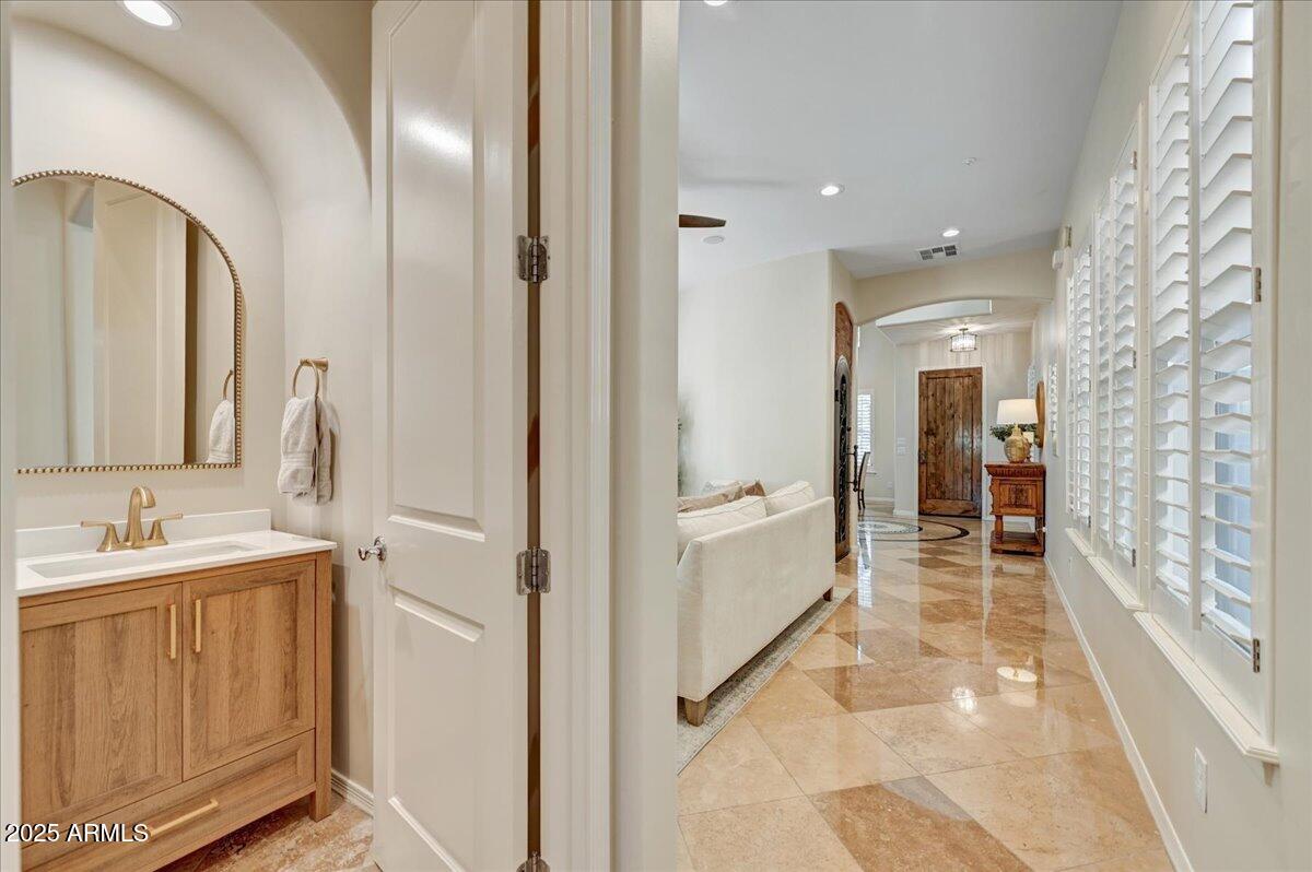 9262 E Horseshoe Bend Drive