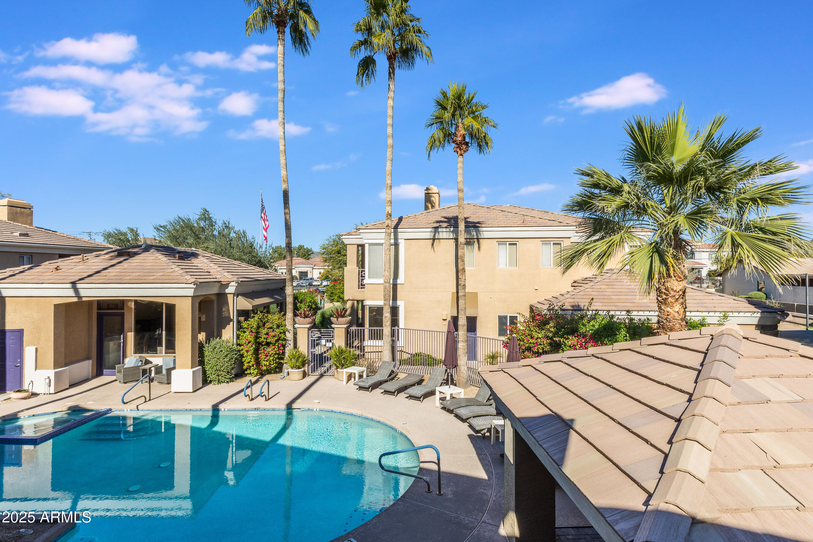 1411 E ORANGEWOOD Avenue 239