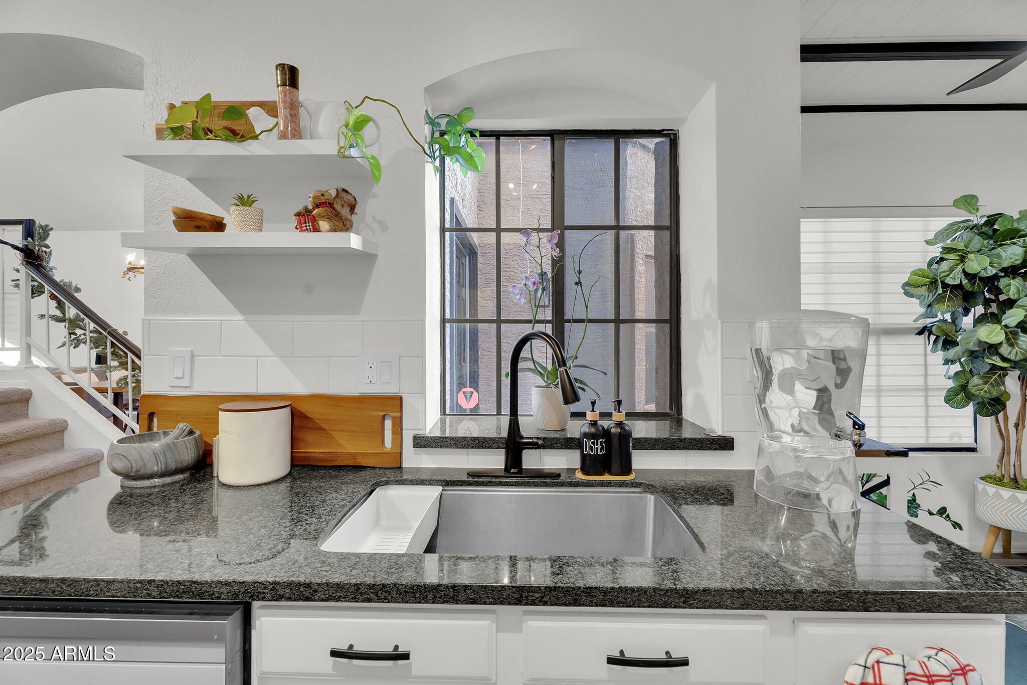 2345 W SHAWNEE Drive