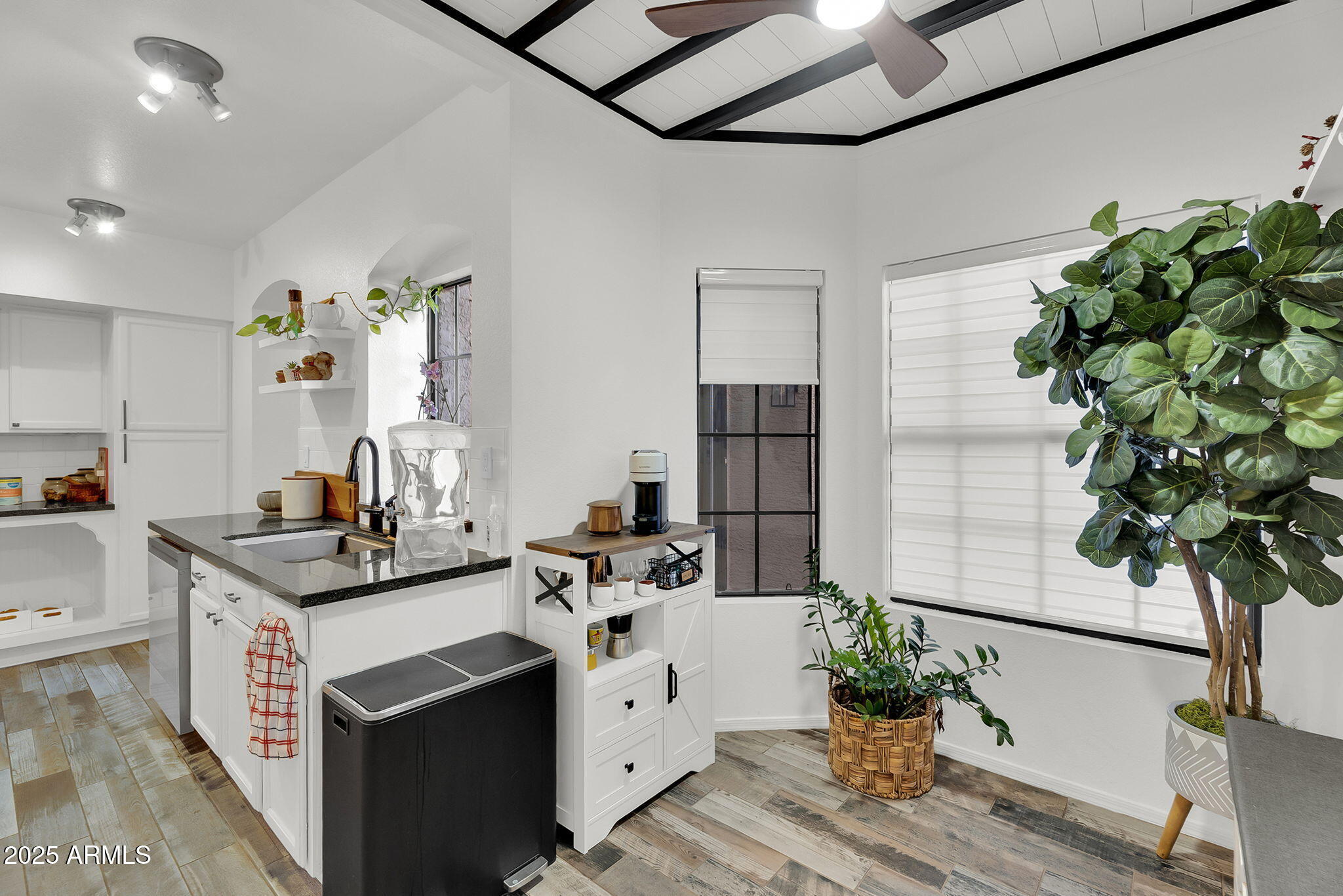 2345 W SHAWNEE Drive