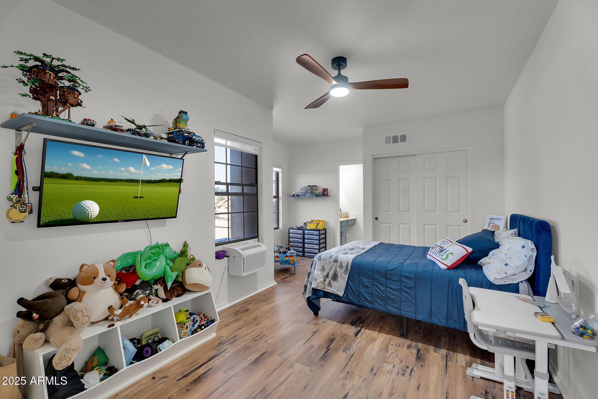 2345 W SHAWNEE Drive