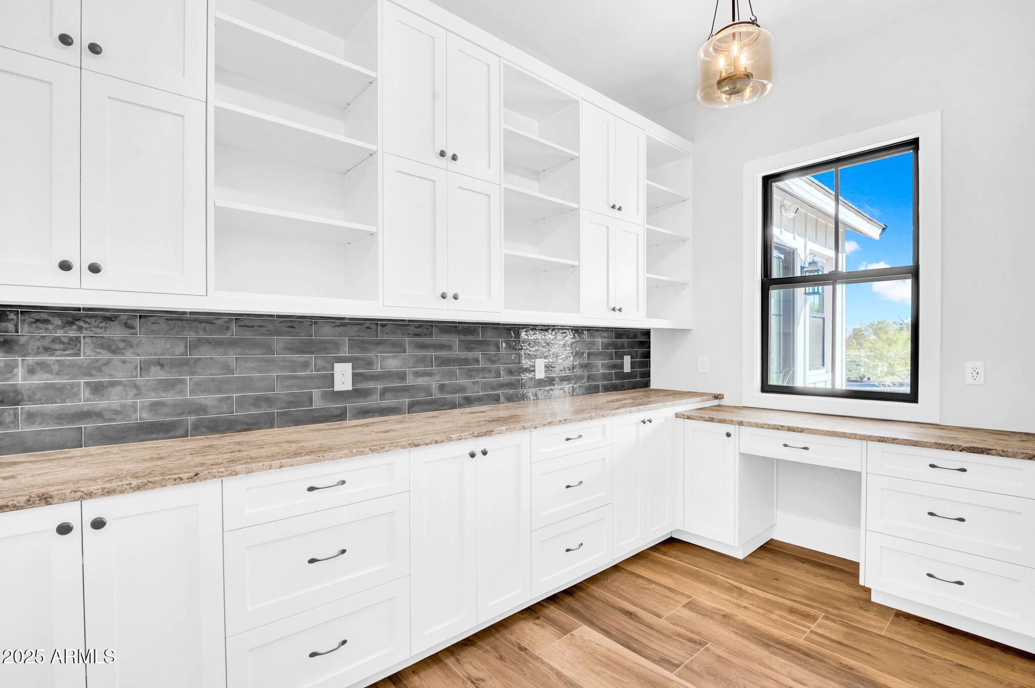 21071 W CANYON Drive