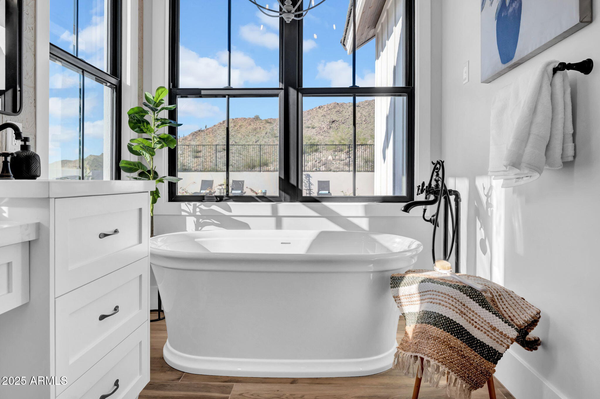 21071 W CANYON Drive