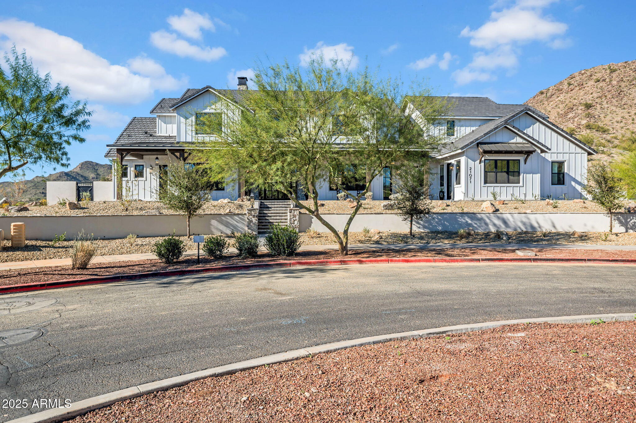 21071 W CANYON Drive