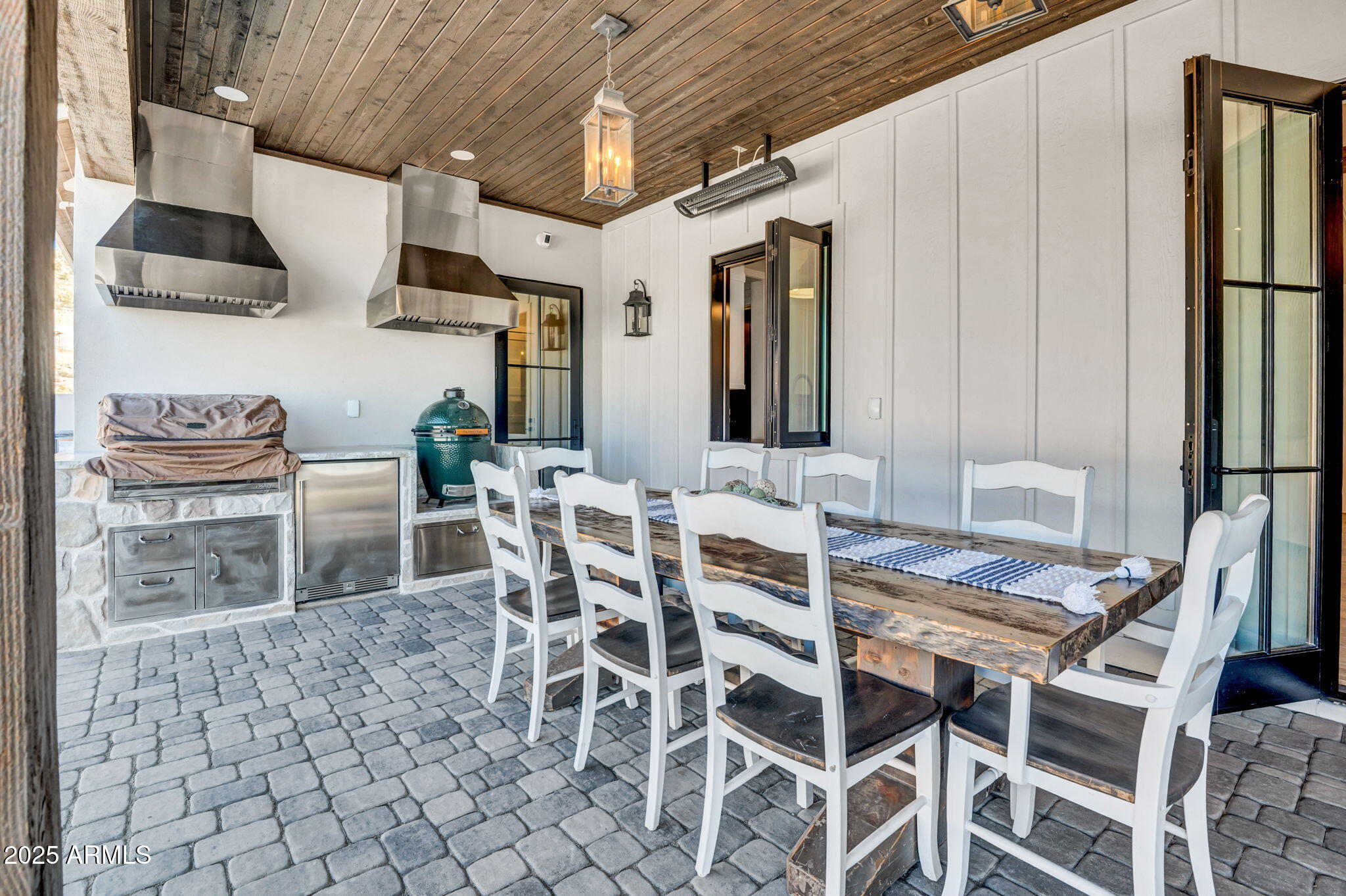 21071 W CANYON Drive