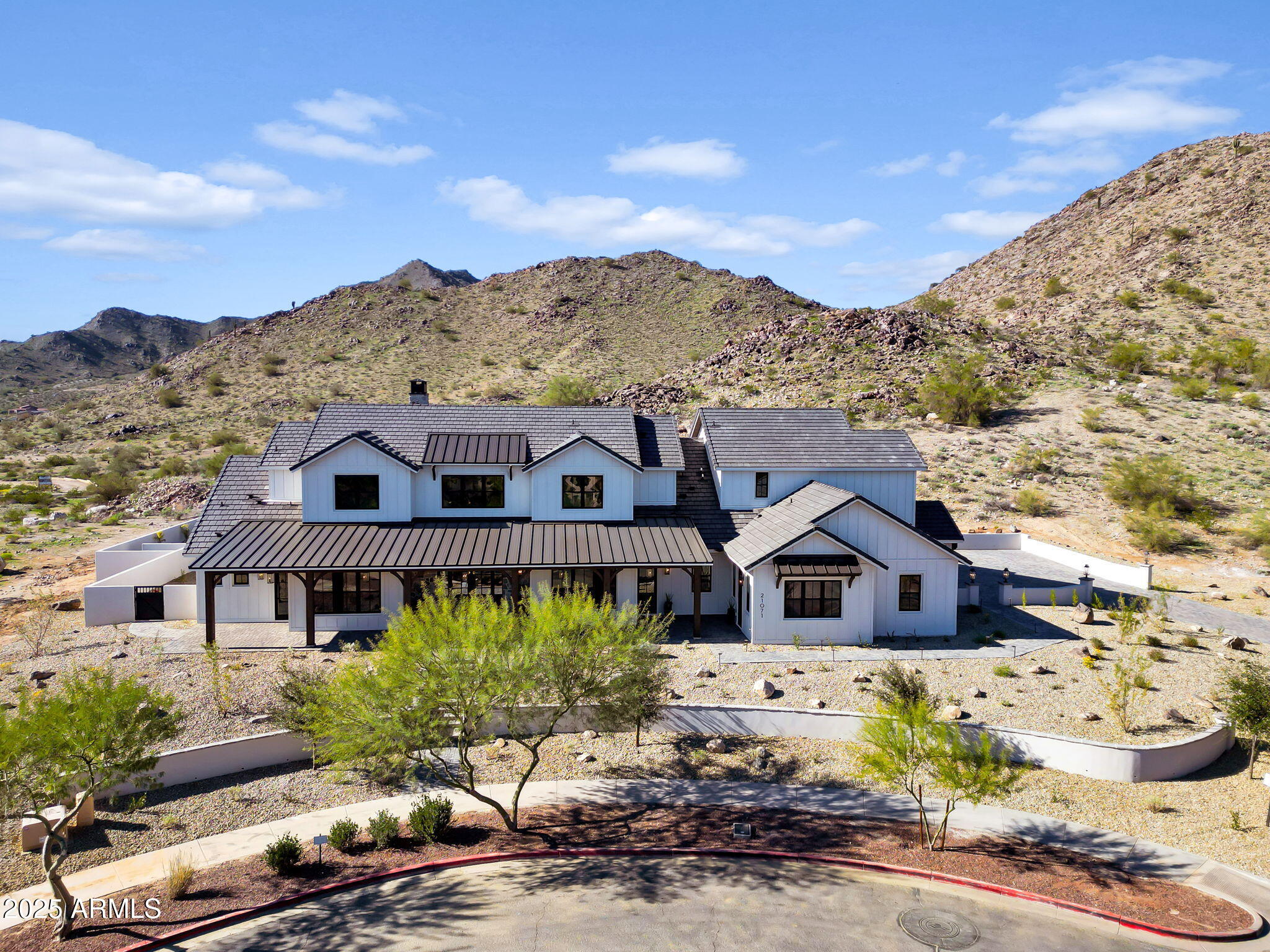 21071 W CANYON Drive