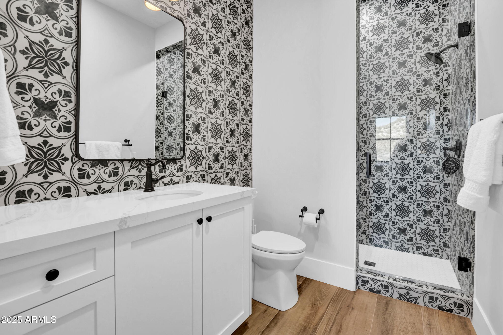 21071 W CANYON Drive