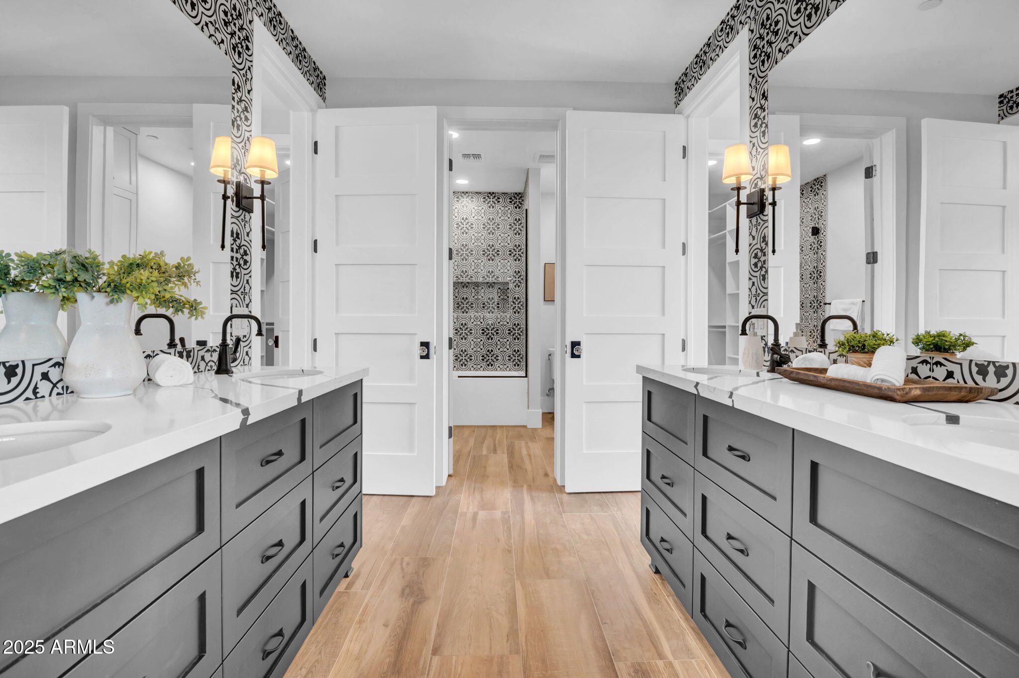 21071 W CANYON Drive