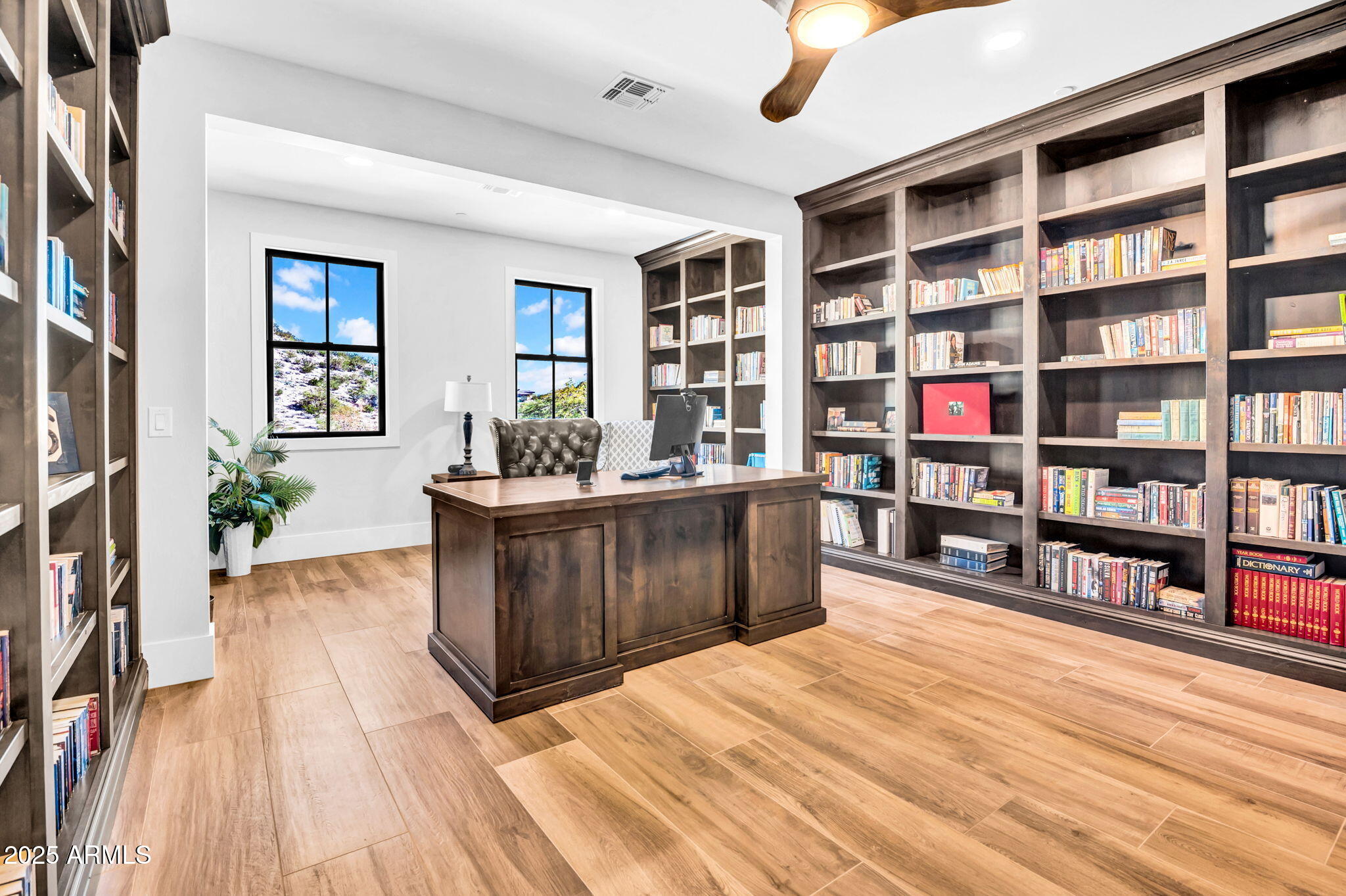 21071 W CANYON Drive