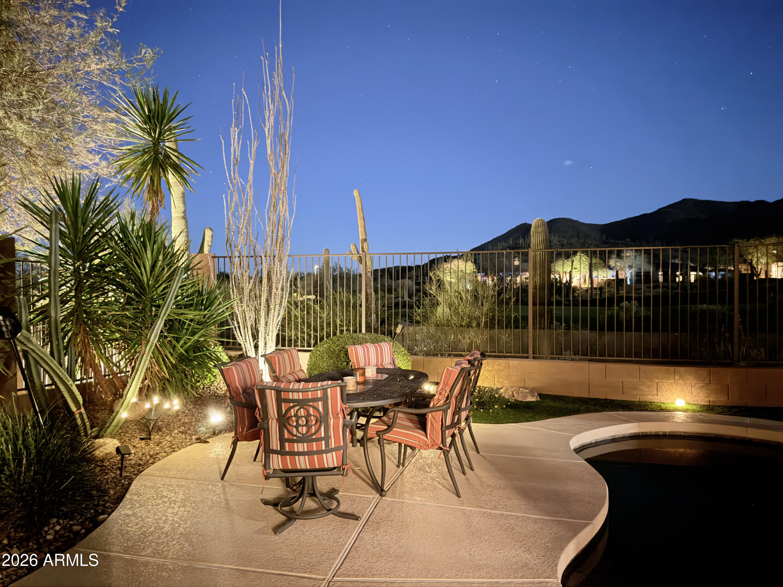 2302 W HAZELHURST Drive