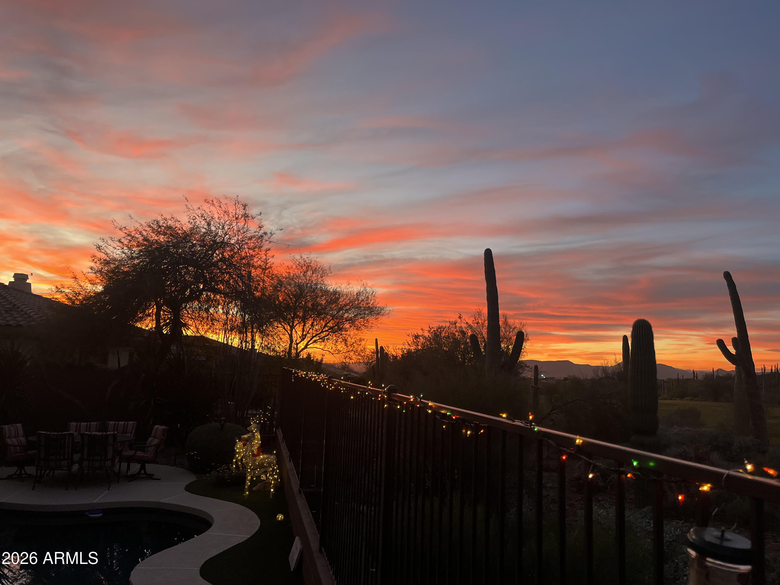 2302 W HAZELHURST Drive