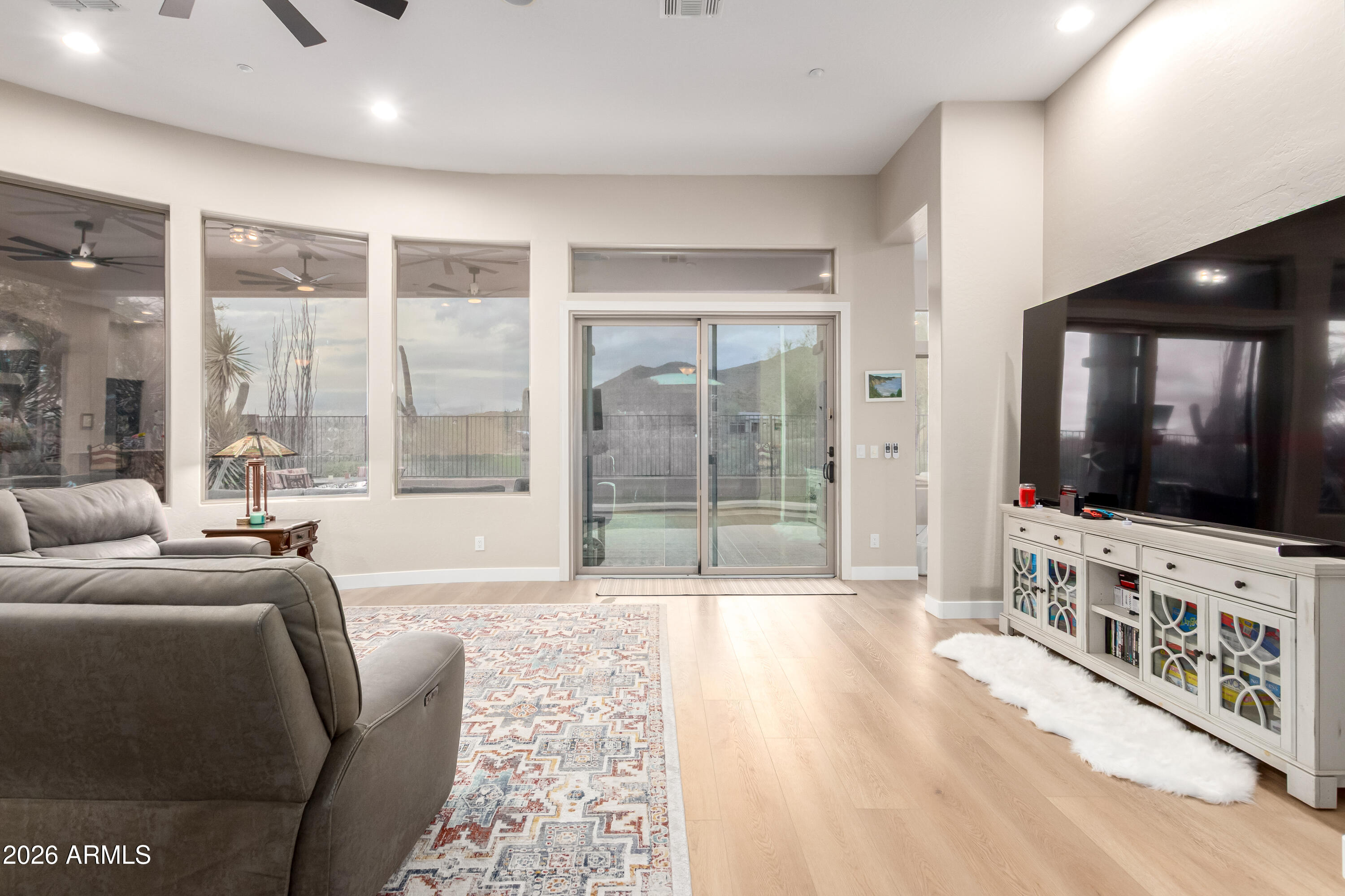 2302 W HAZELHURST Drive