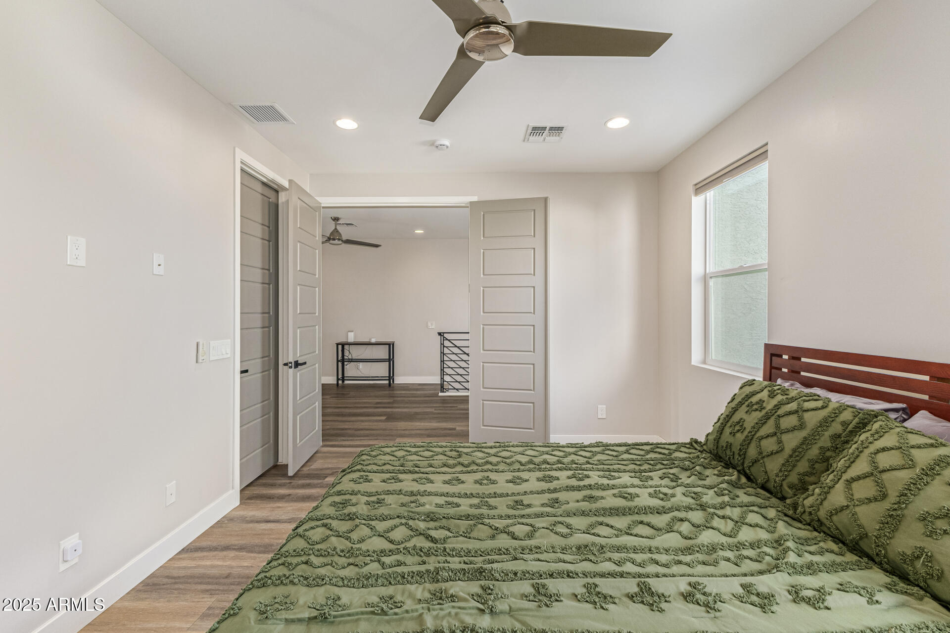 2315 E PINCHOT Avenue 113