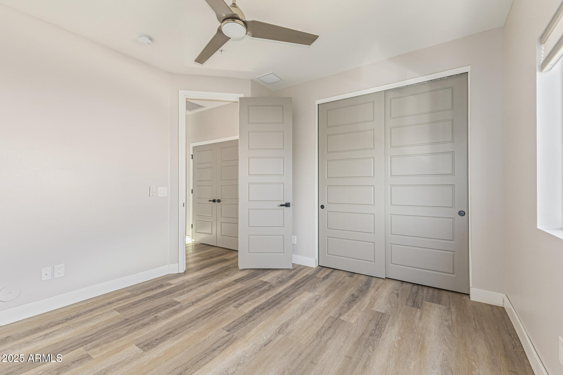 2315 E PINCHOT Avenue 113