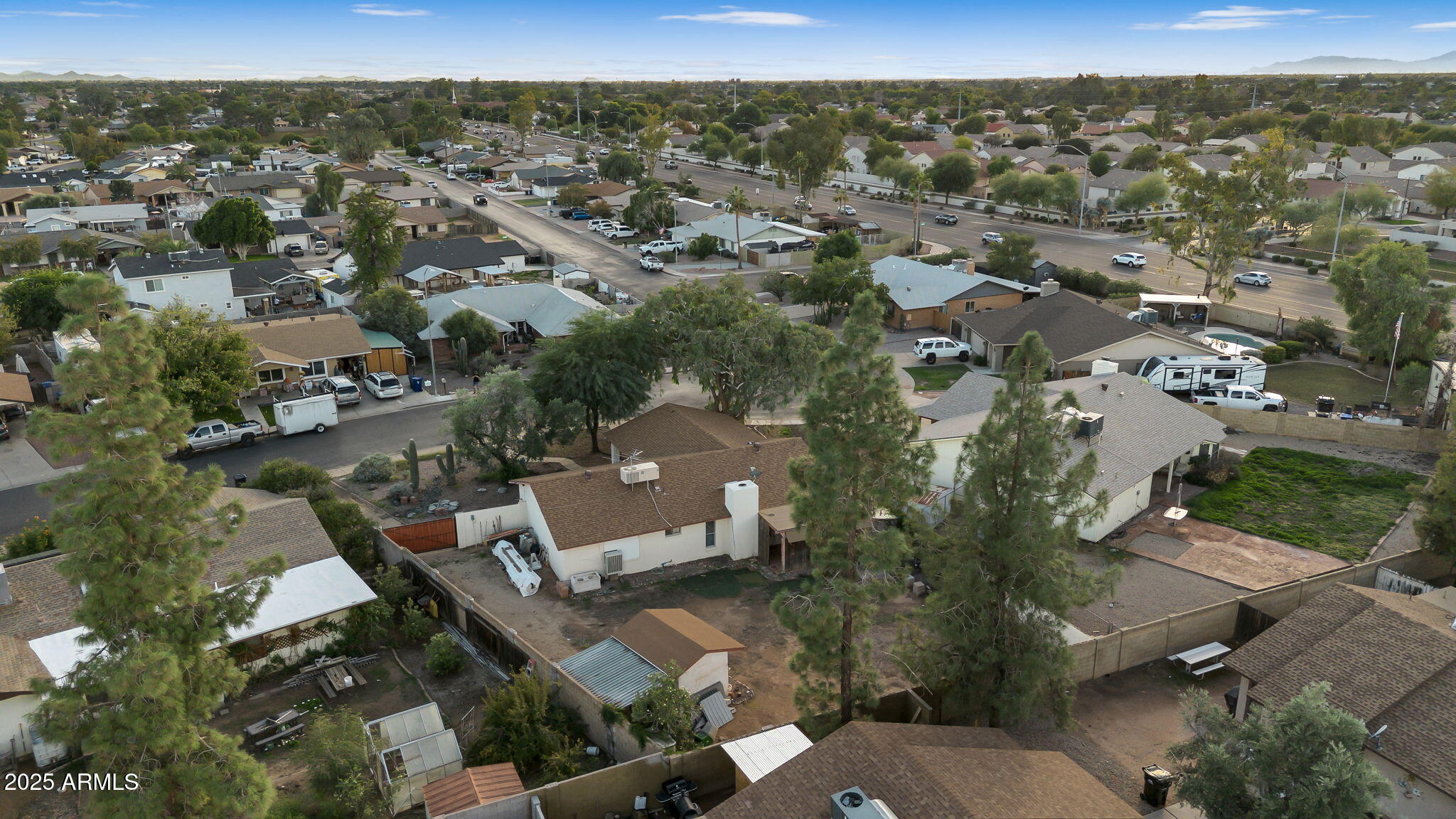 2812 E CONCHO Avenue