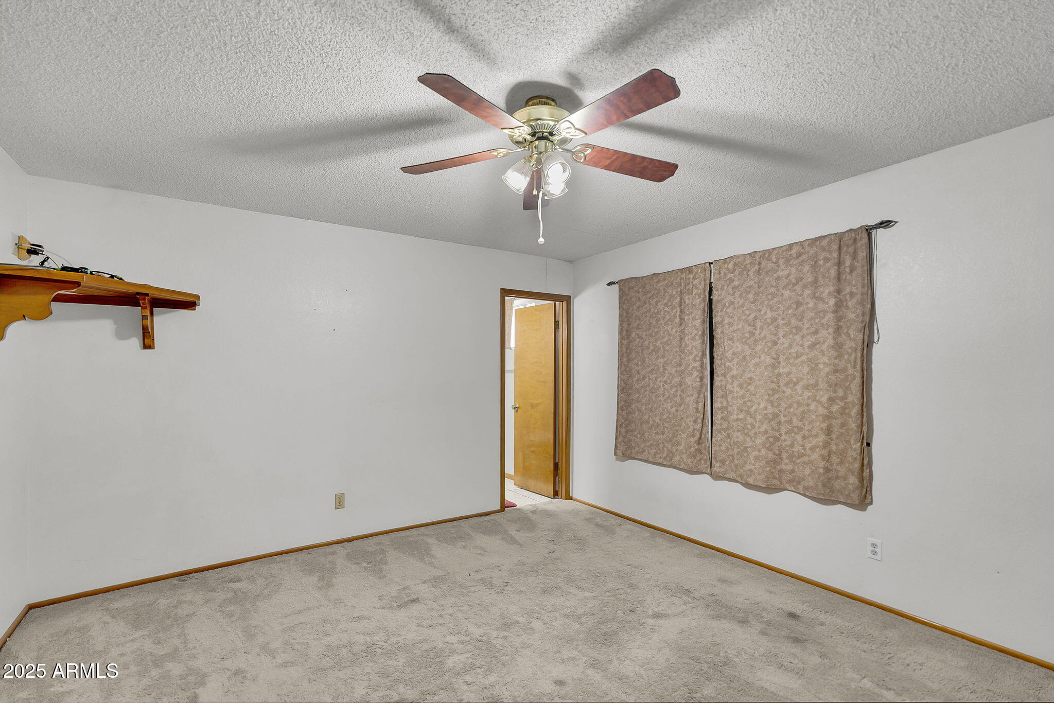 2812 E CONCHO Avenue