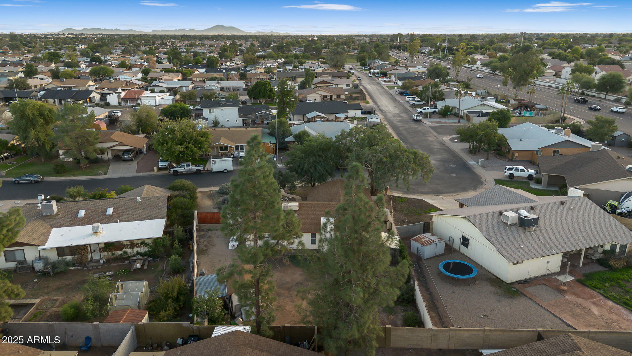 2812 E CONCHO Avenue