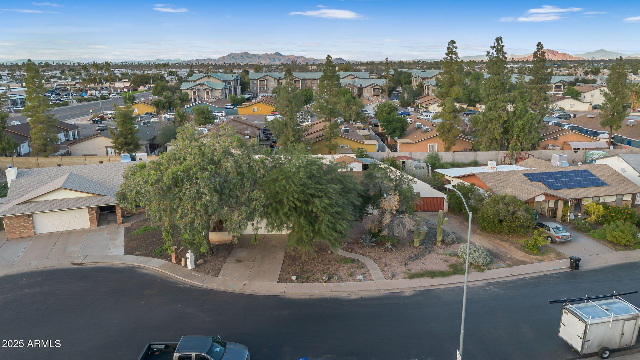 2812 E CONCHO Avenue