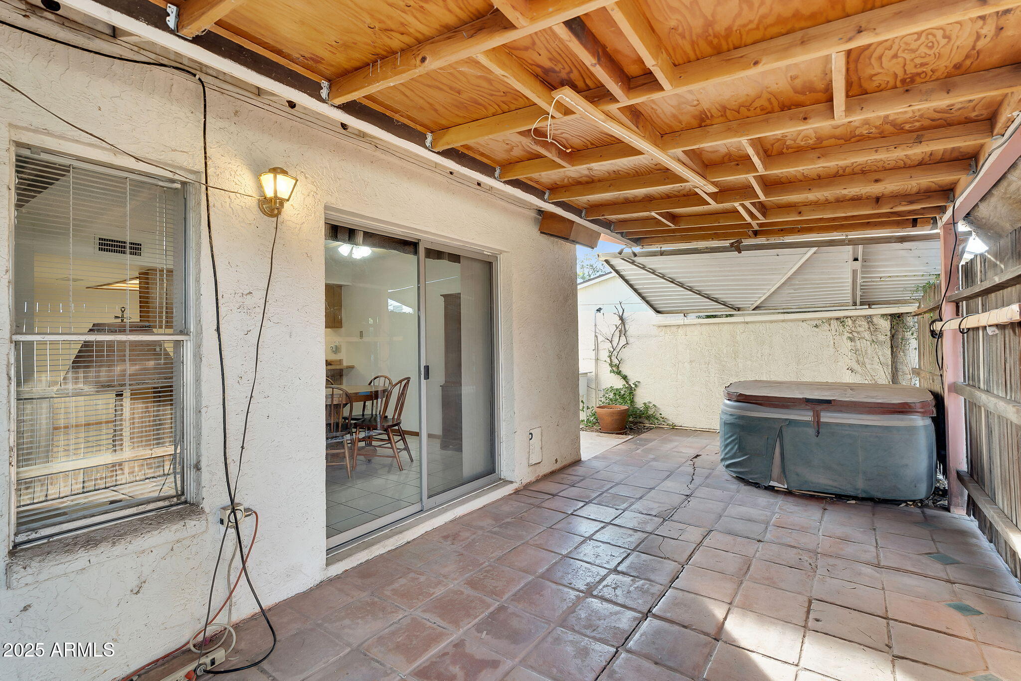 2812 E CONCHO Avenue