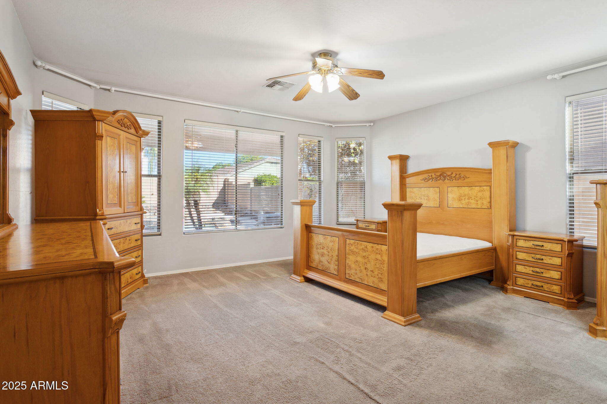 13556 W MONTEBELLO Avenue