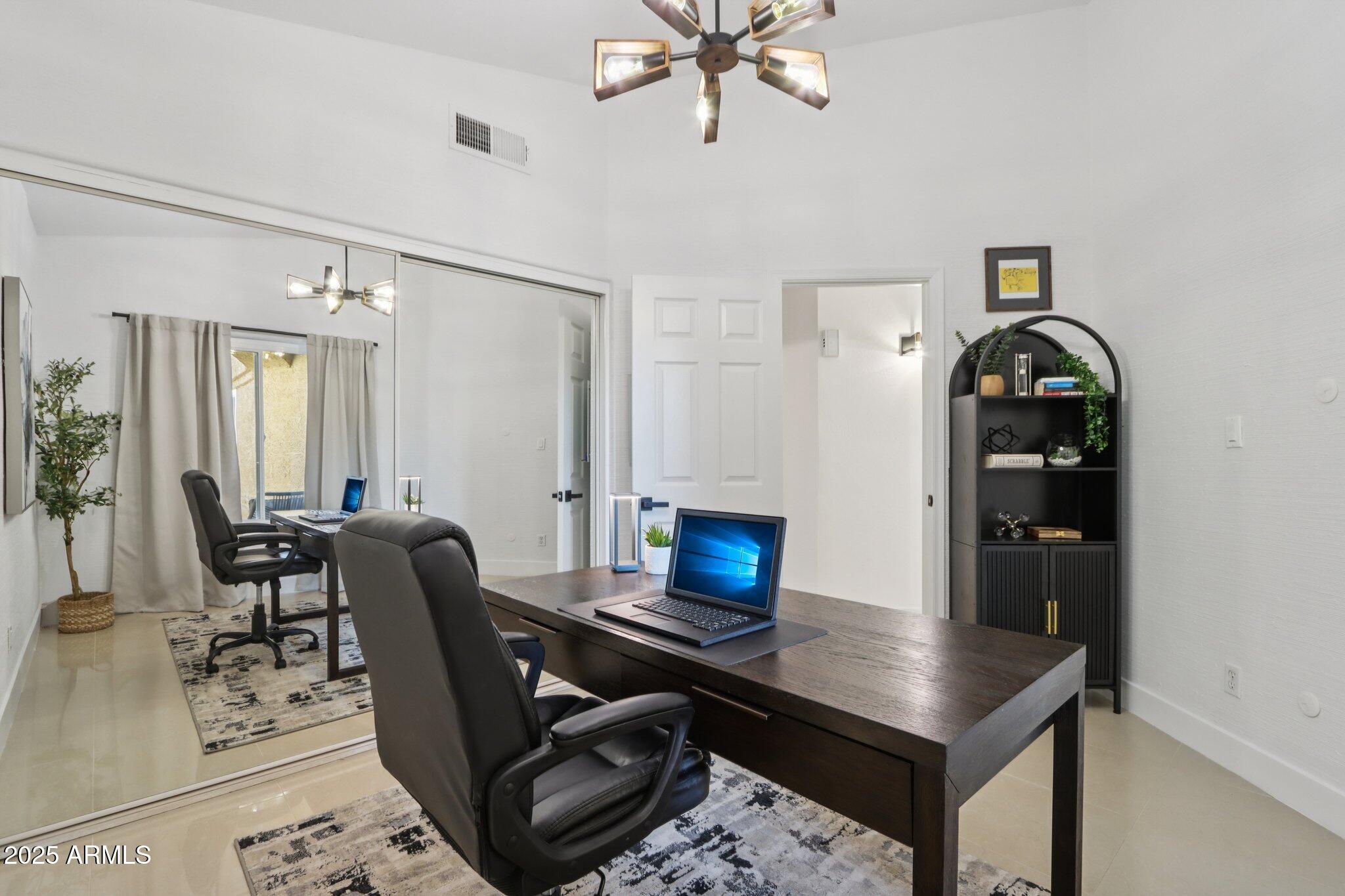 10030 E CELTIC Drive