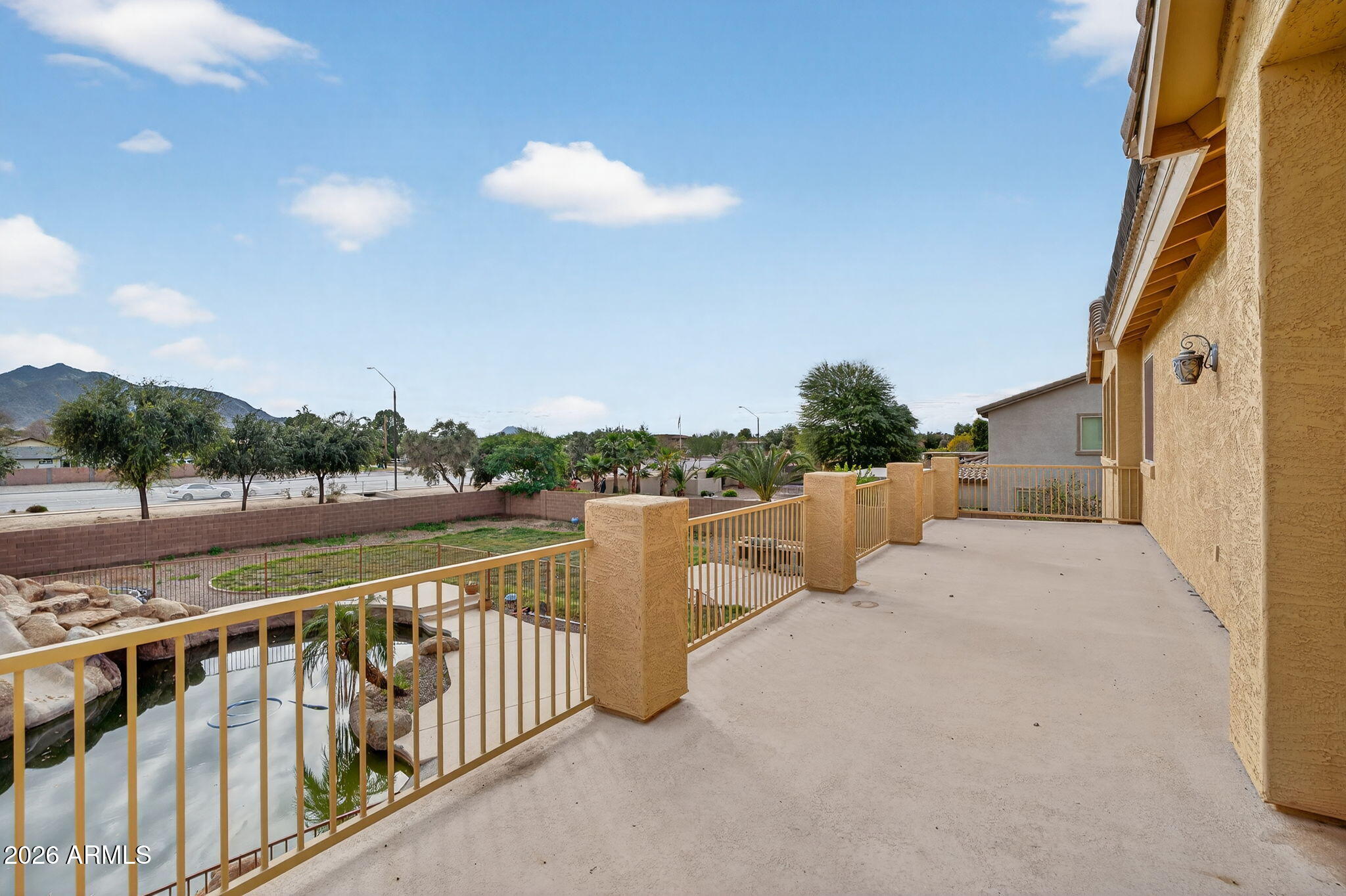 4167 E RAVENSWOOD Drive