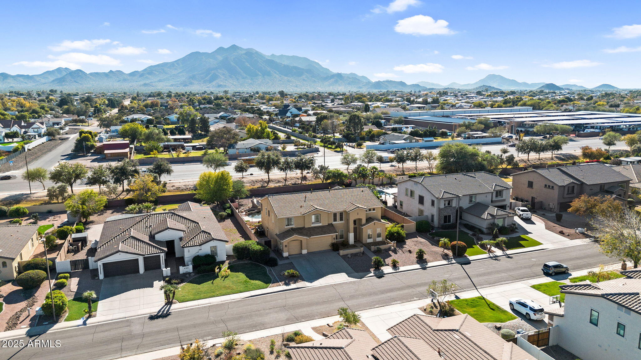 4167 E RAVENSWOOD Drive