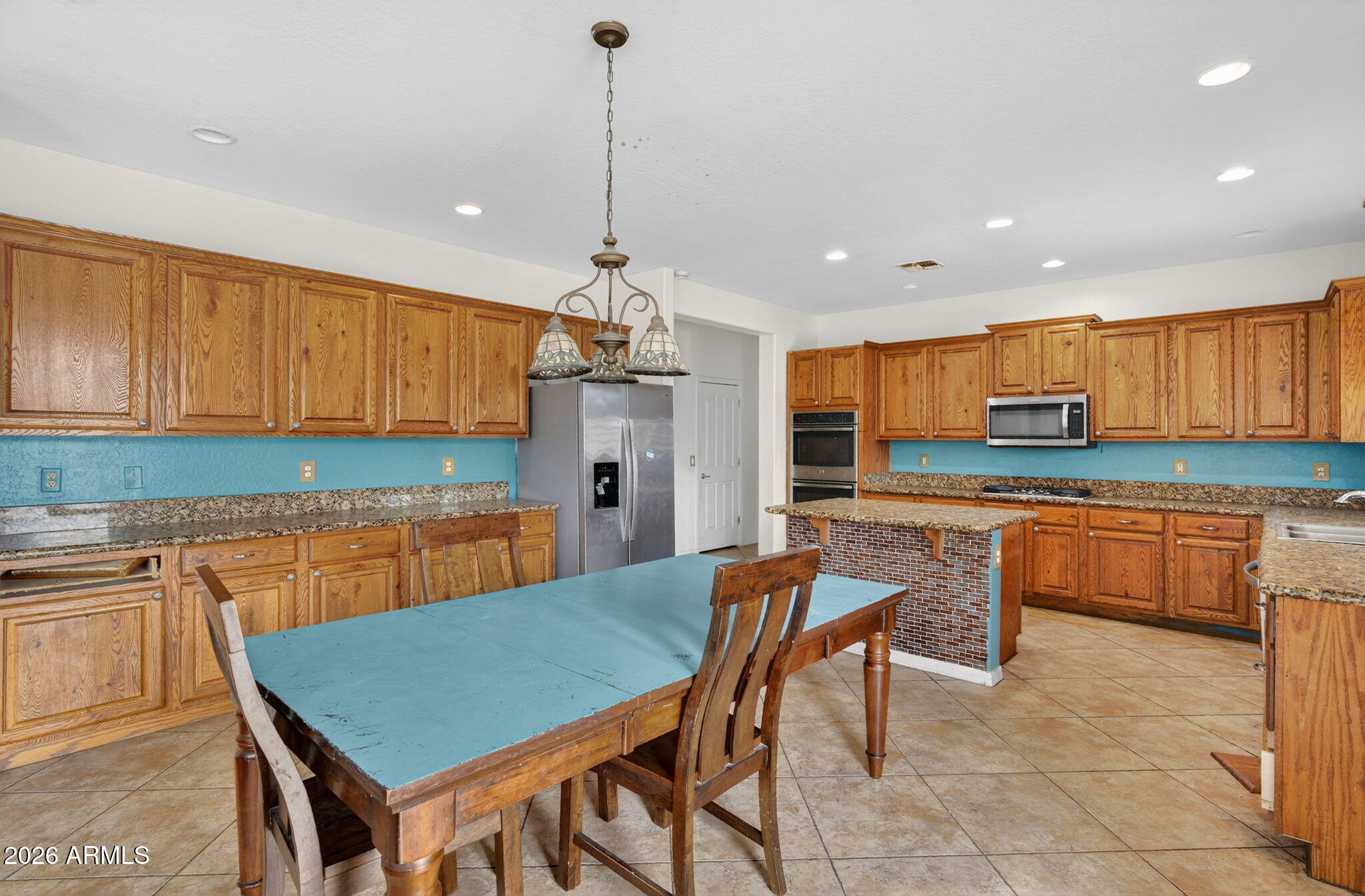 4167 E RAVENSWOOD Drive