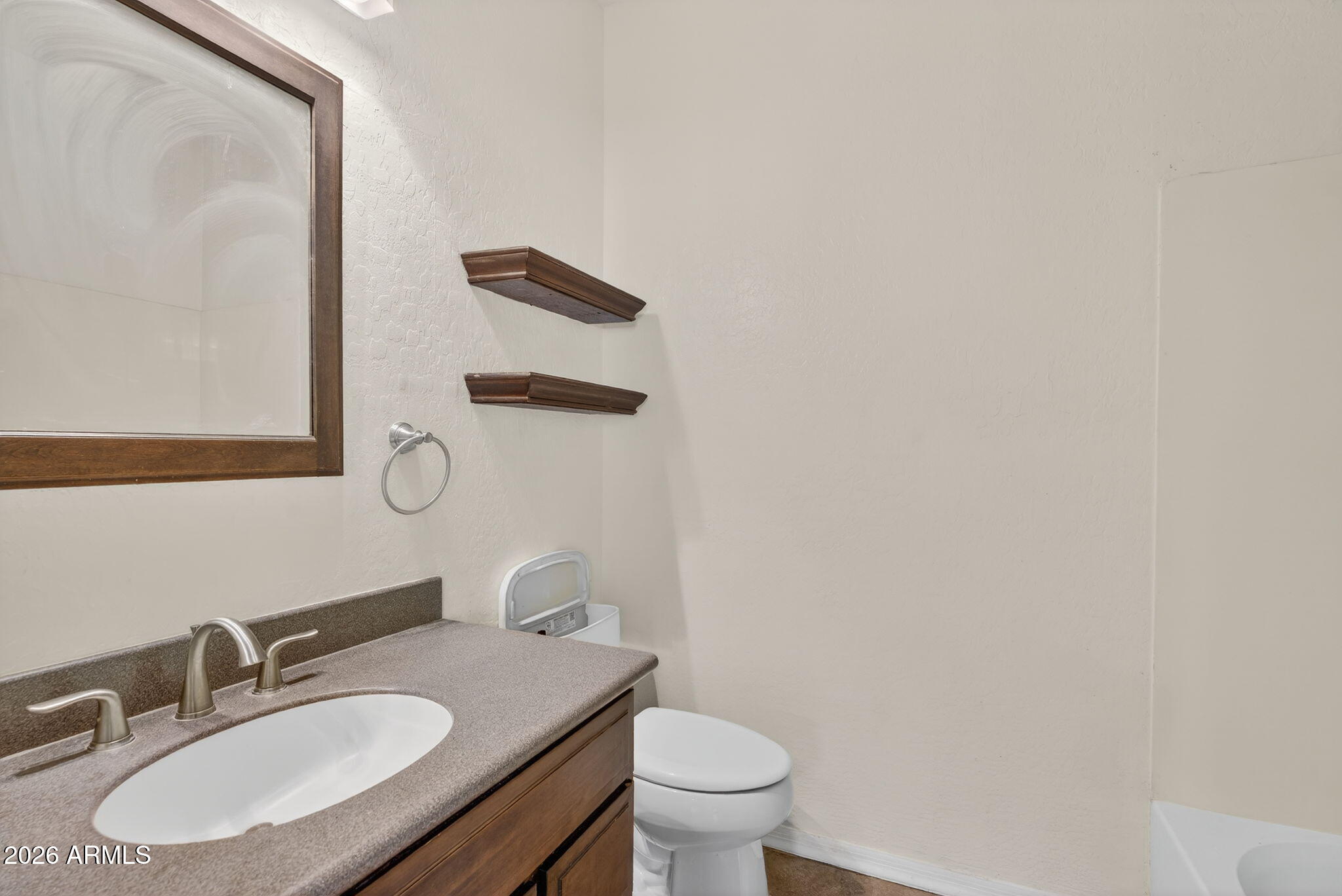 4167 E RAVENSWOOD Drive