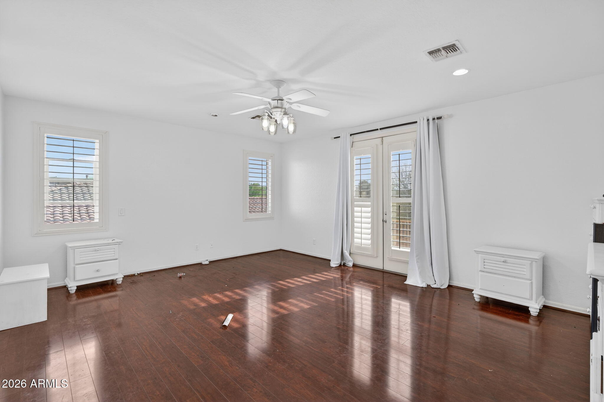 4167 E RAVENSWOOD Drive