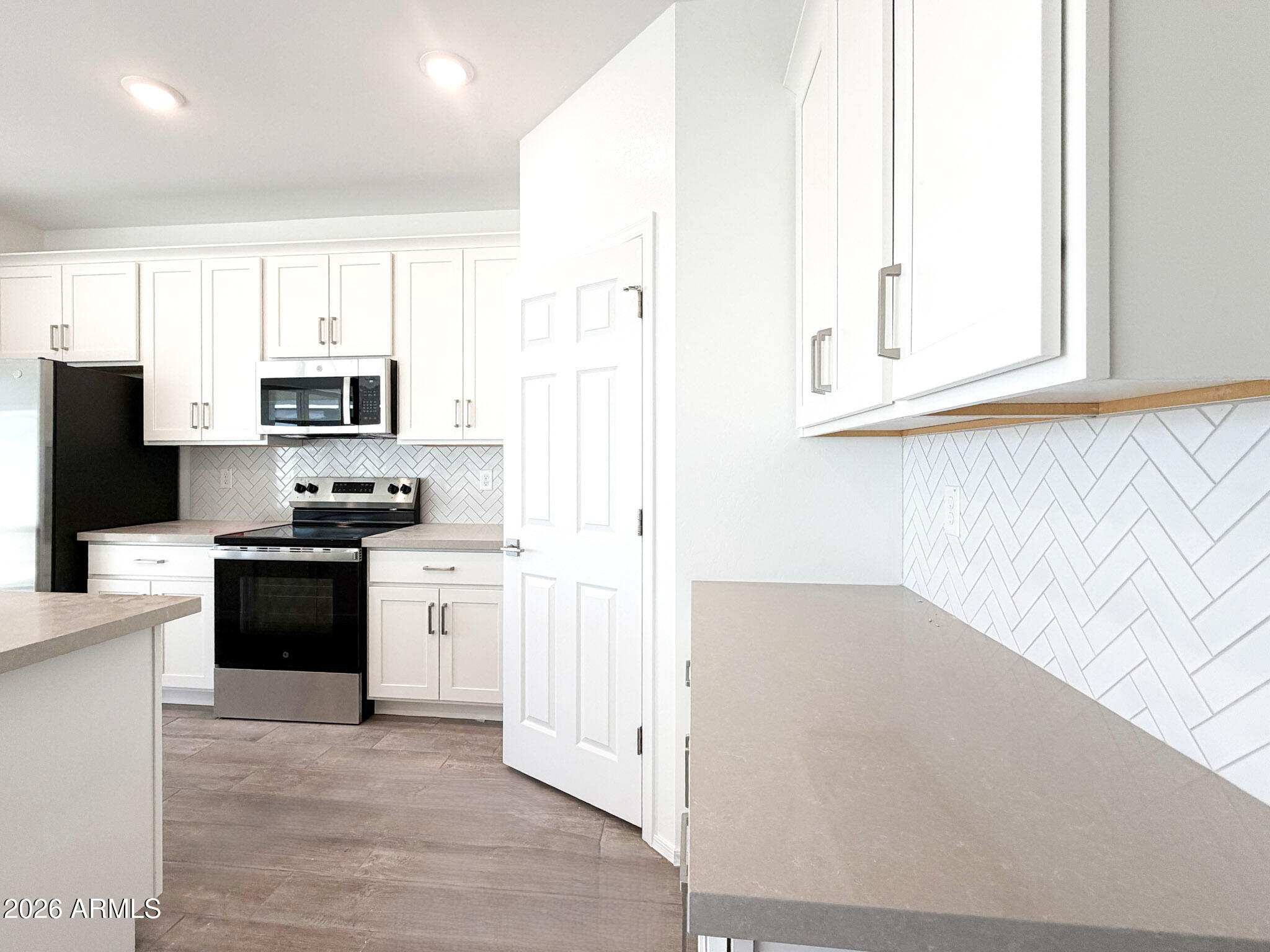 24223 W BOWKER Street