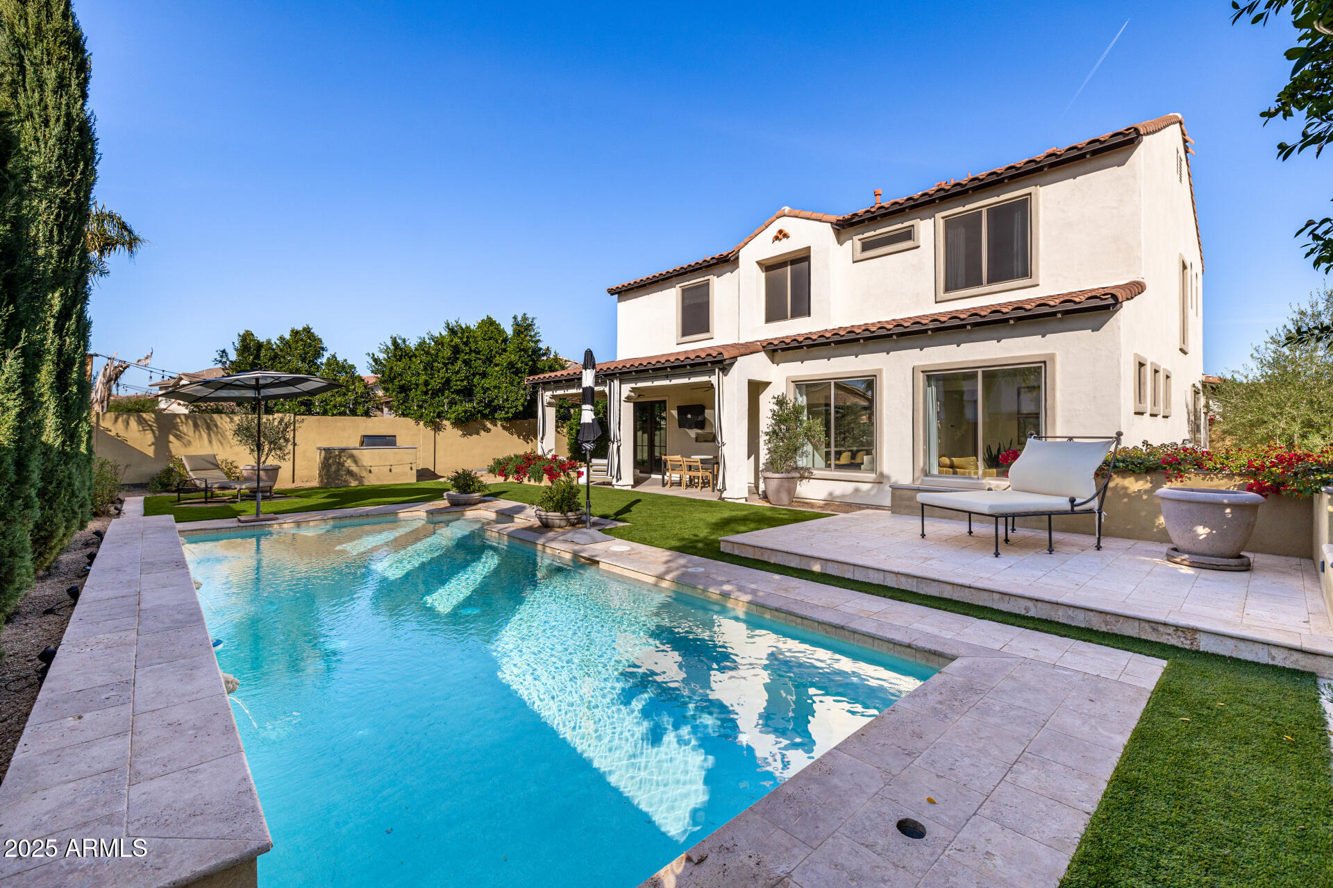 377 W DESERT BROOM Drive