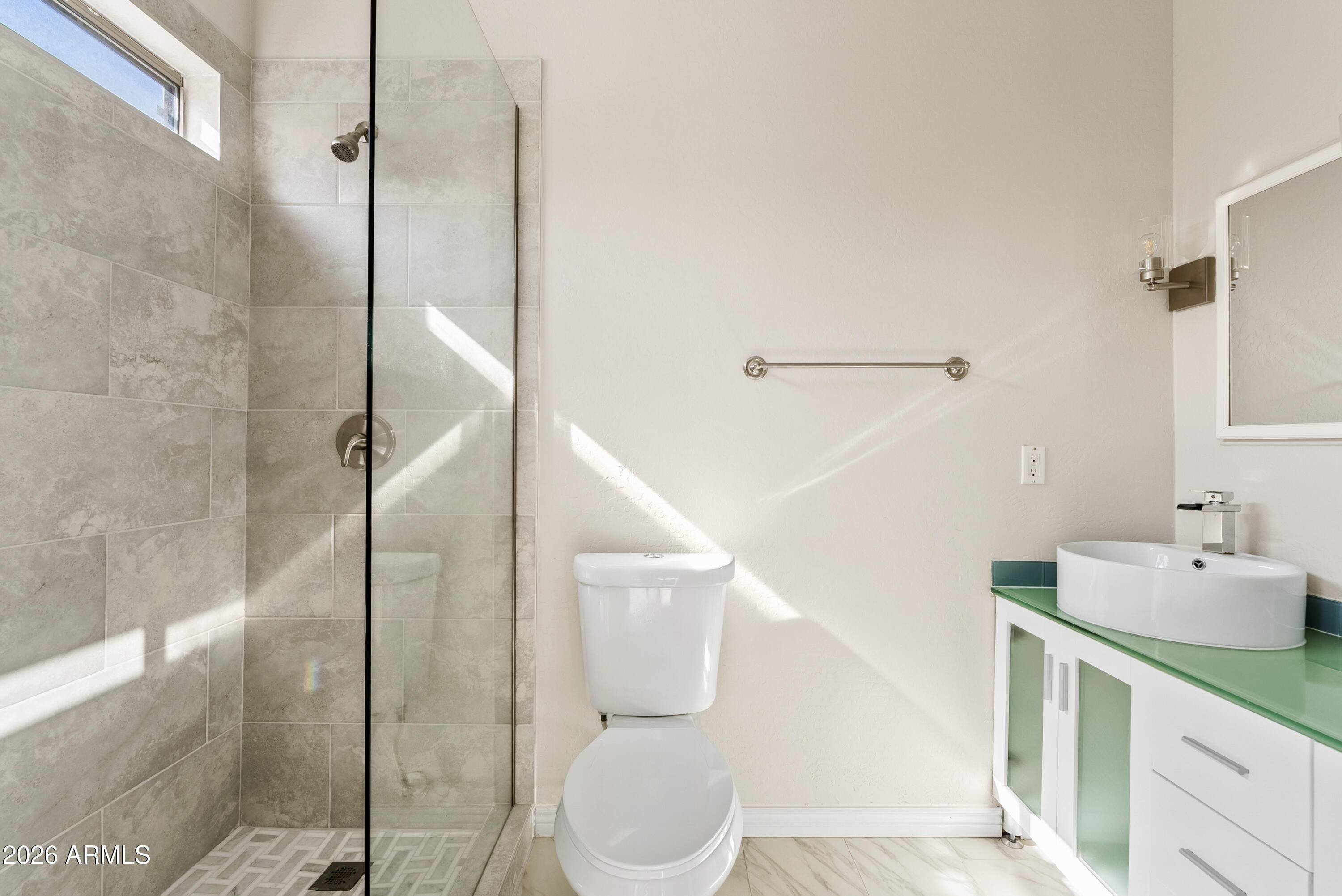 1932 N MESA Drive Unit: 33